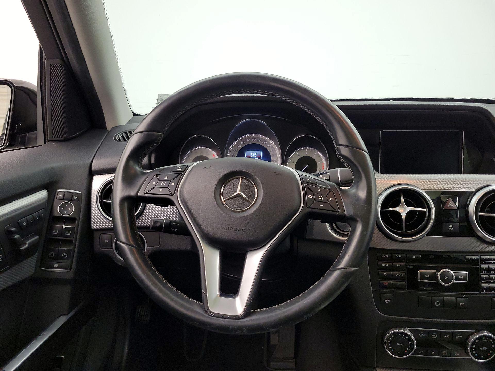 Thumbnail: 2015 Mercedes-Benz GLK - 10