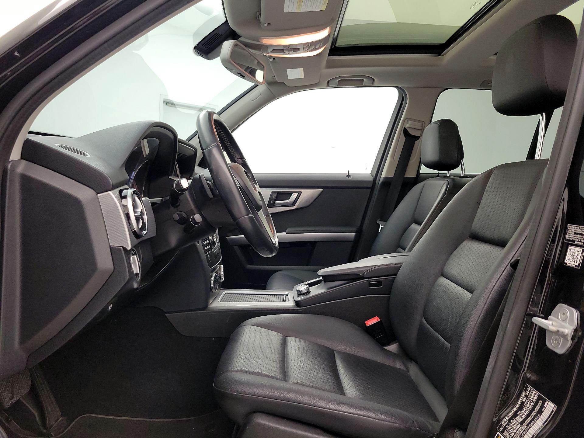 Thumbnail: 2015 Mercedes-Benz GLK - 11