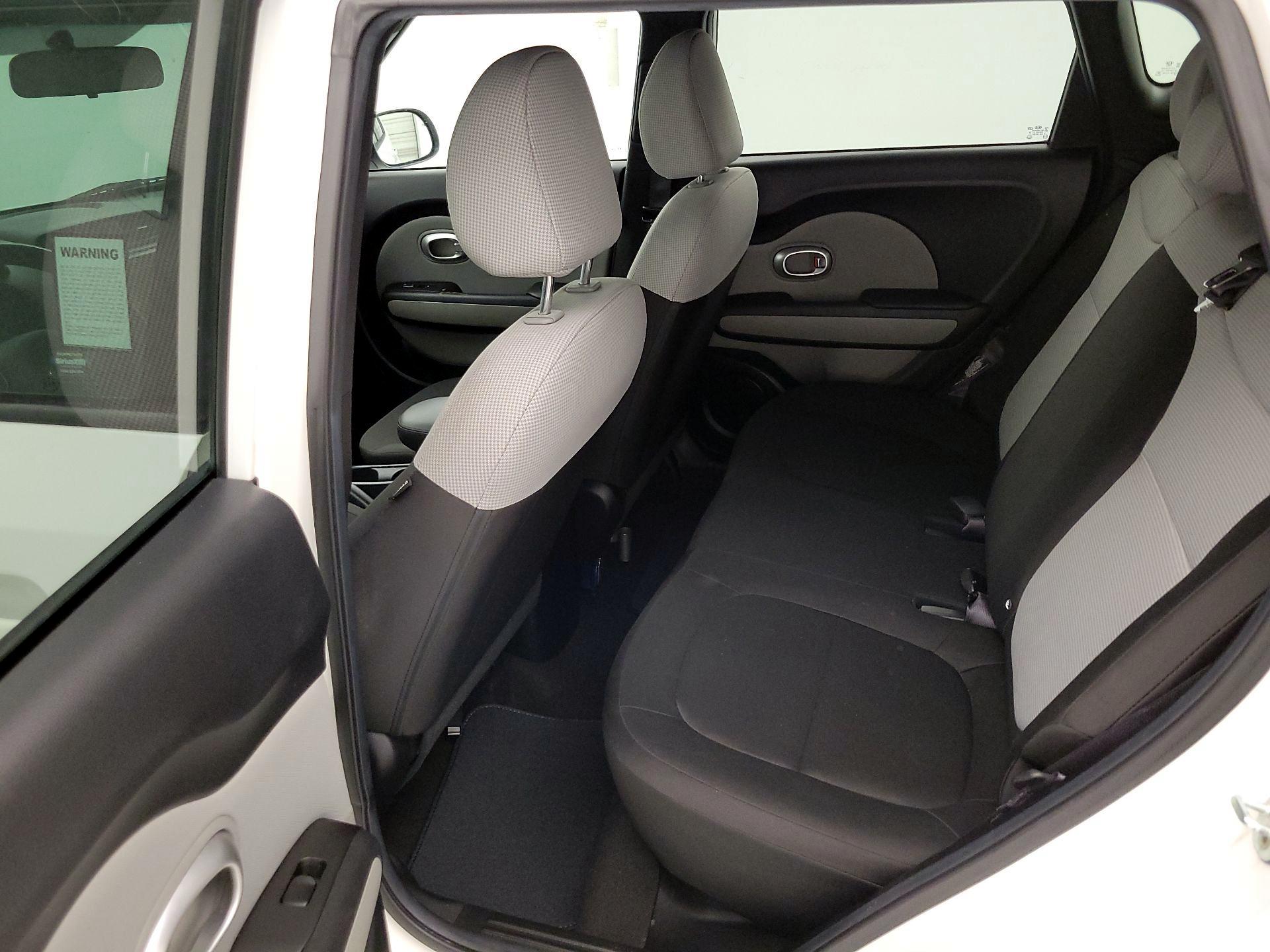 Thumbnail: 2016 Kia Soul - 18