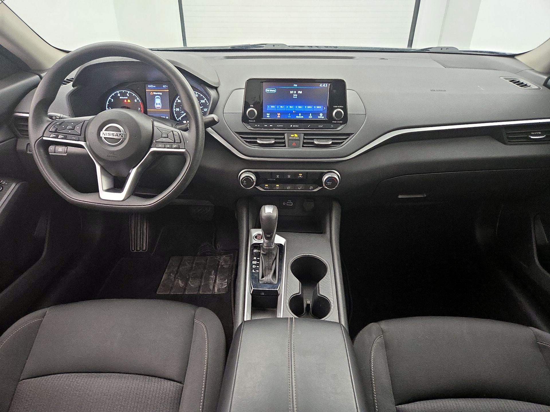 Thumbnail: 2022 Nissan Altima - 9