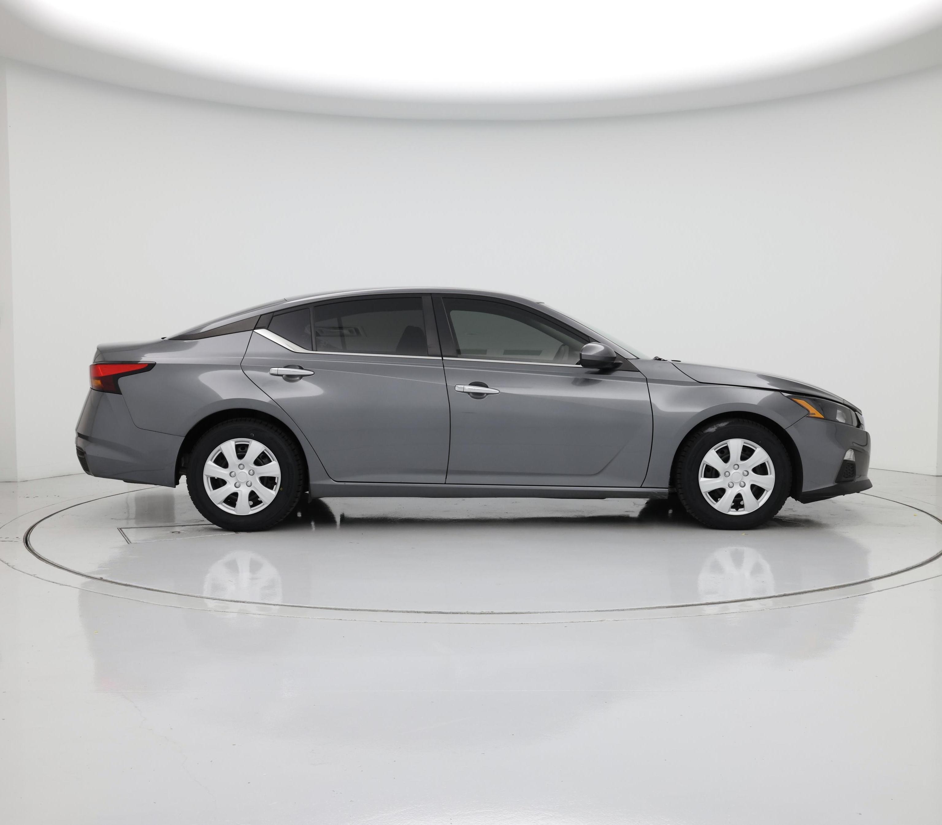Thumbnail: 2022 Nissan Altima - 7