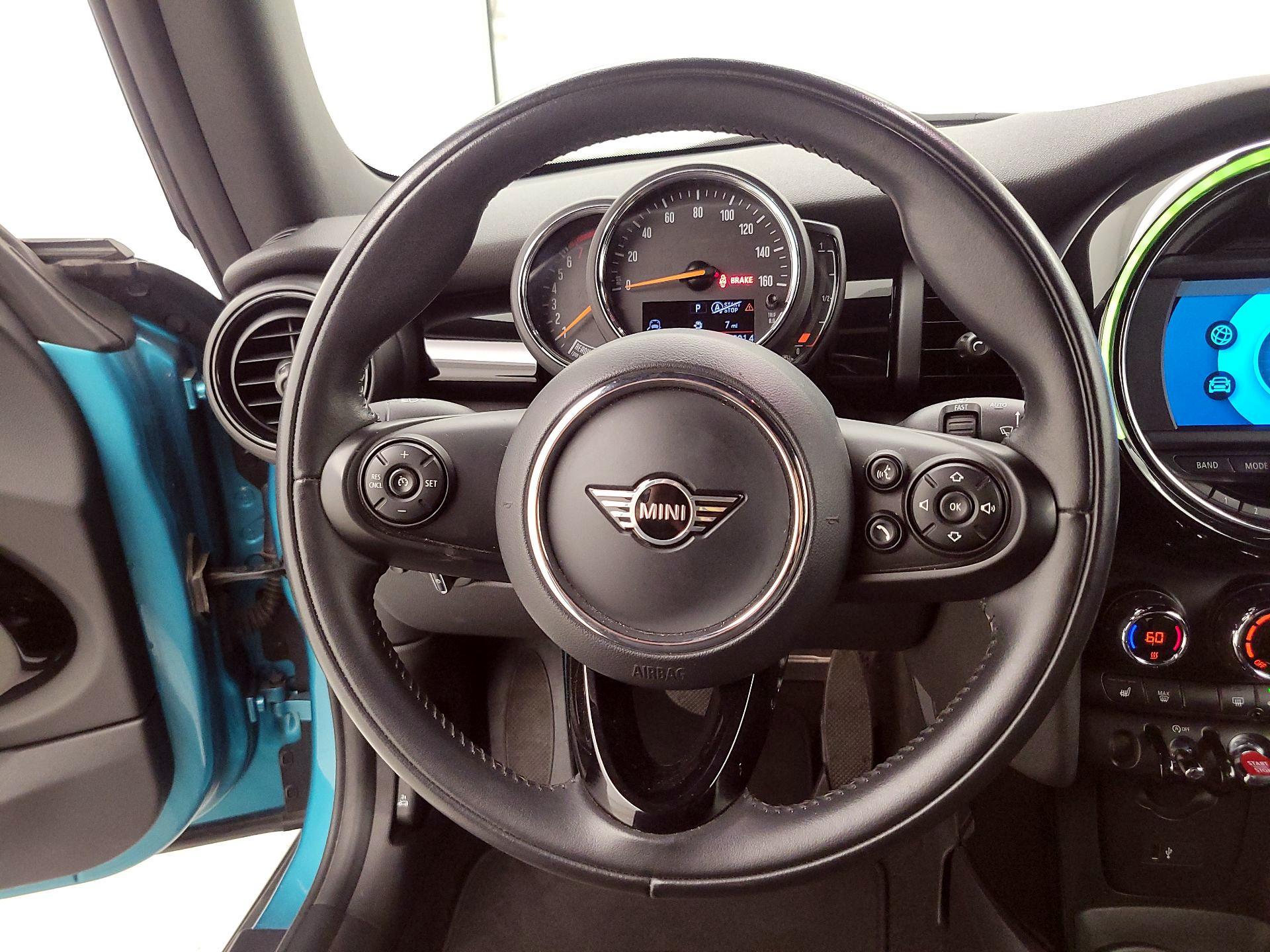 Thumbnail: 2021 MINI Cooper - 10