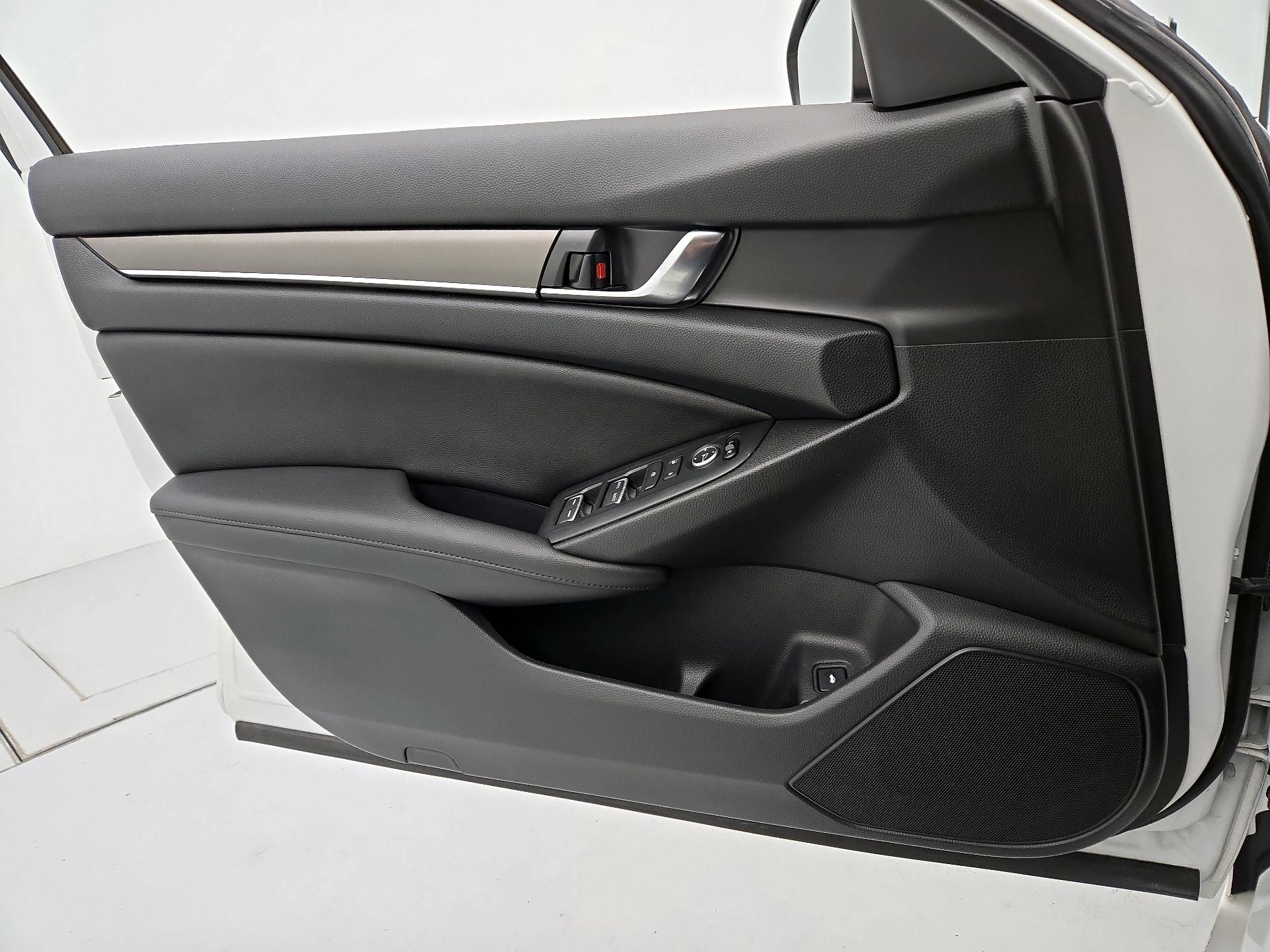 Thumbnail: 2020 Honda Accord - 12