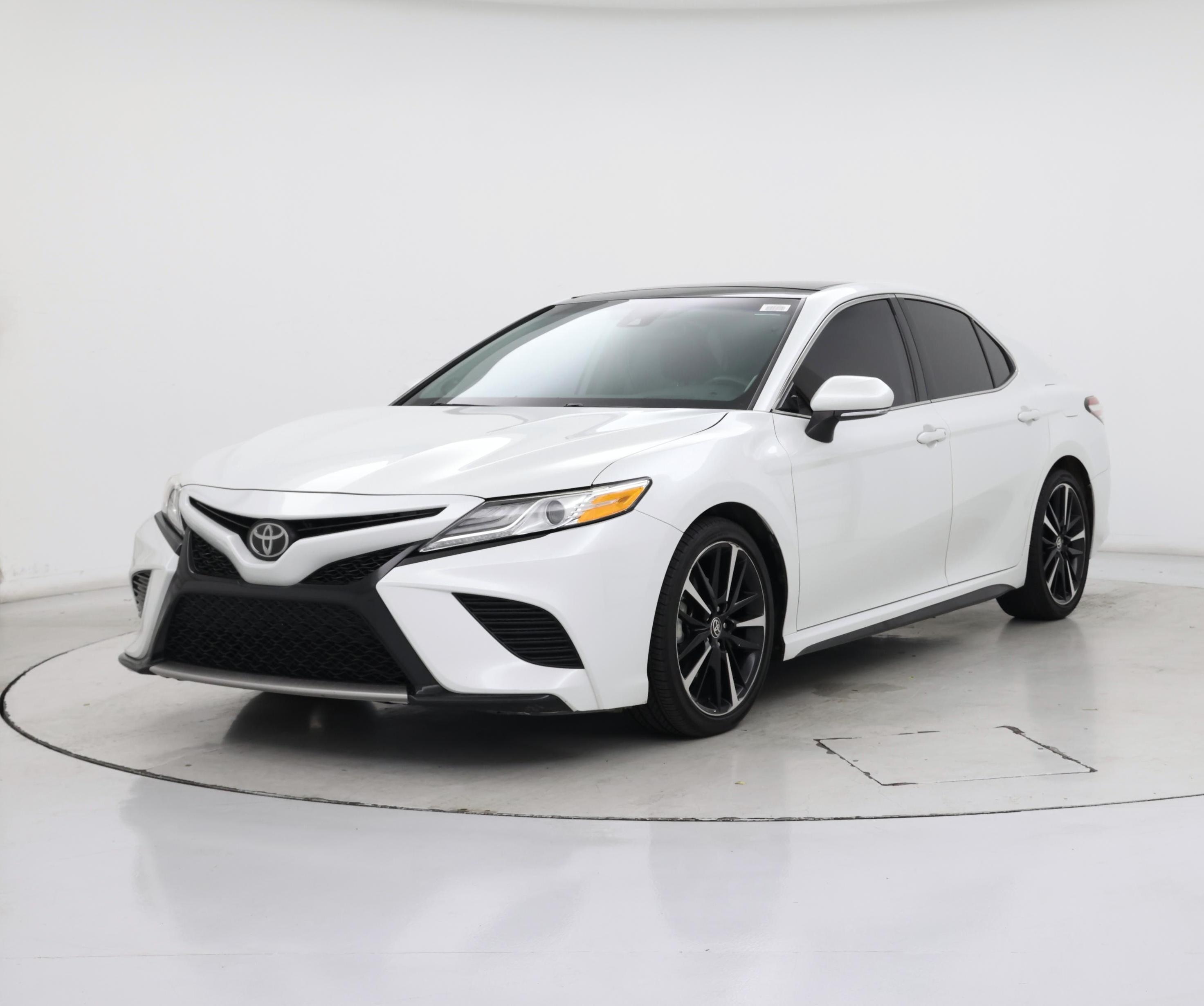 Thumbnail: 2020 Toyota Camry - 4