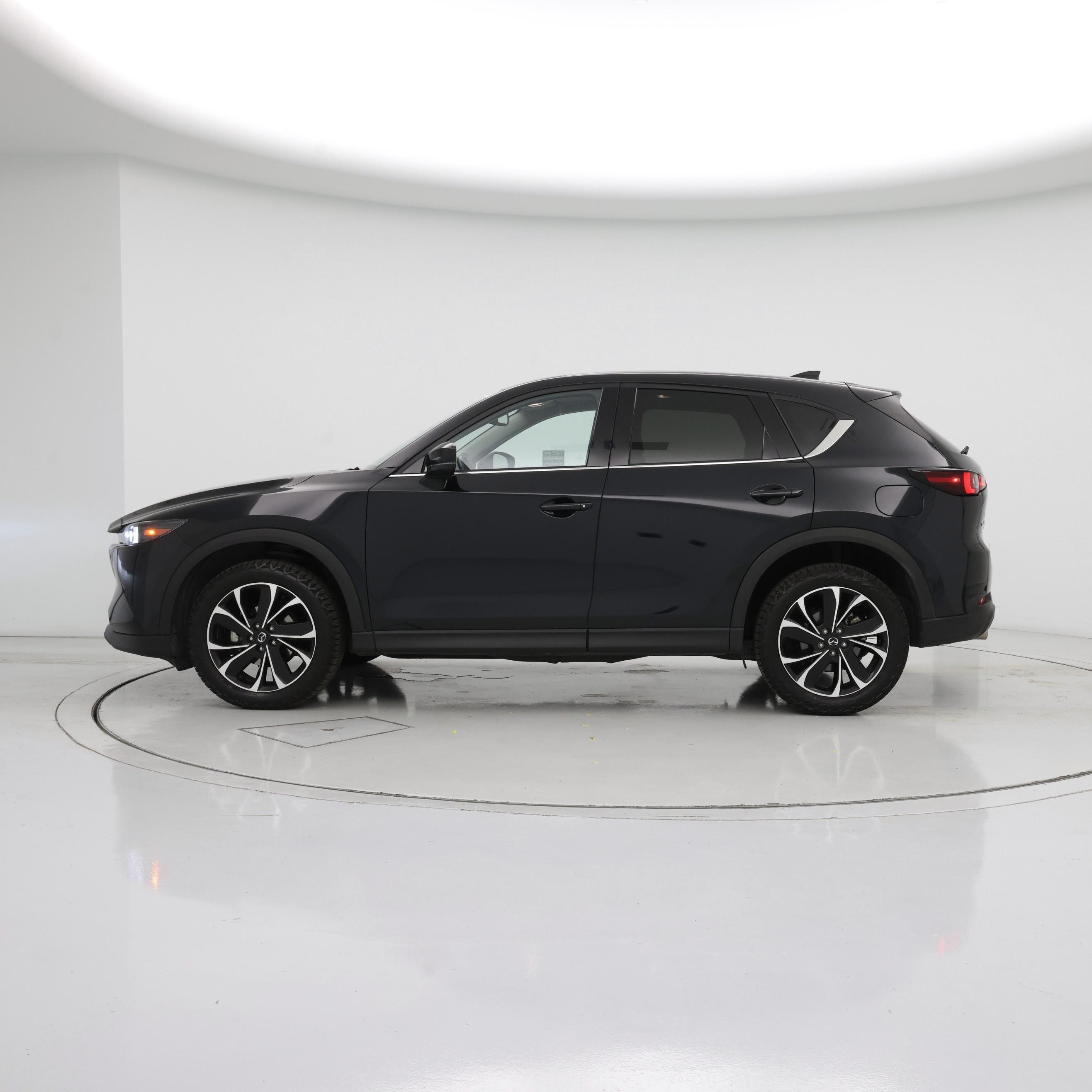 Thumbnail: 2023 Mazda CX-5 - 3