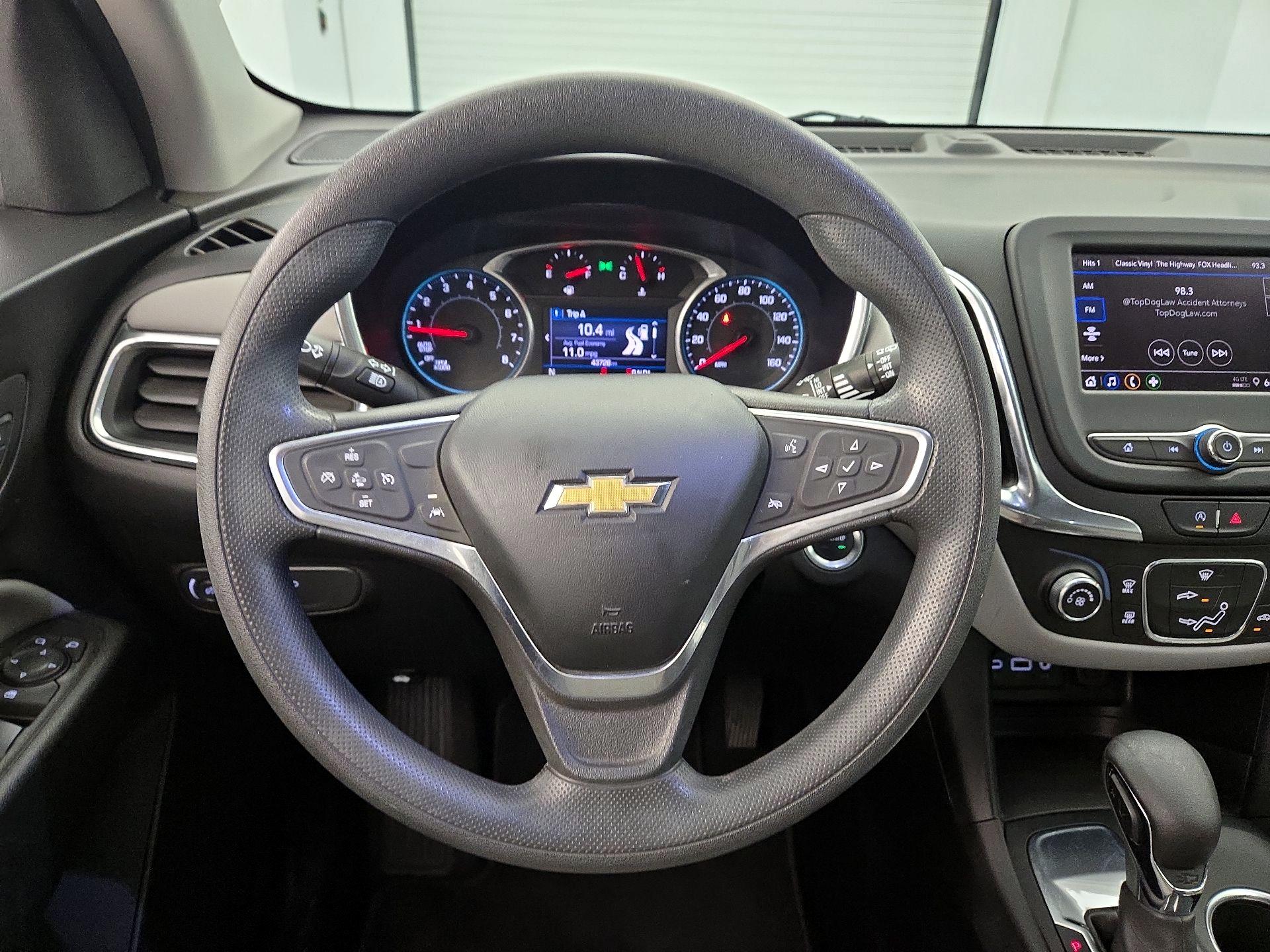 Thumbnail: 2022 Chevrolet Equinox - 10
