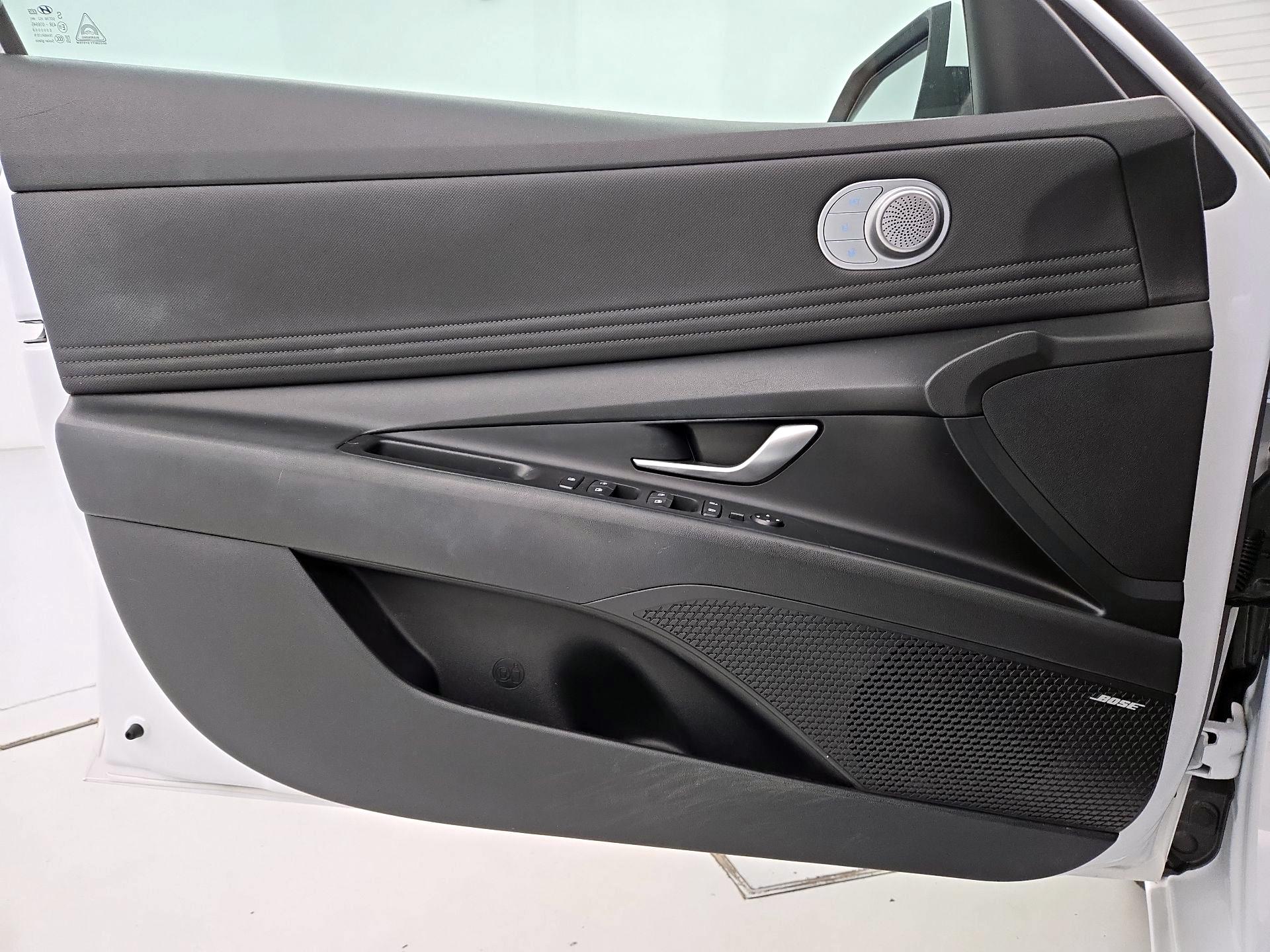 Thumbnail: 2023 Hyundai Elantra - 12