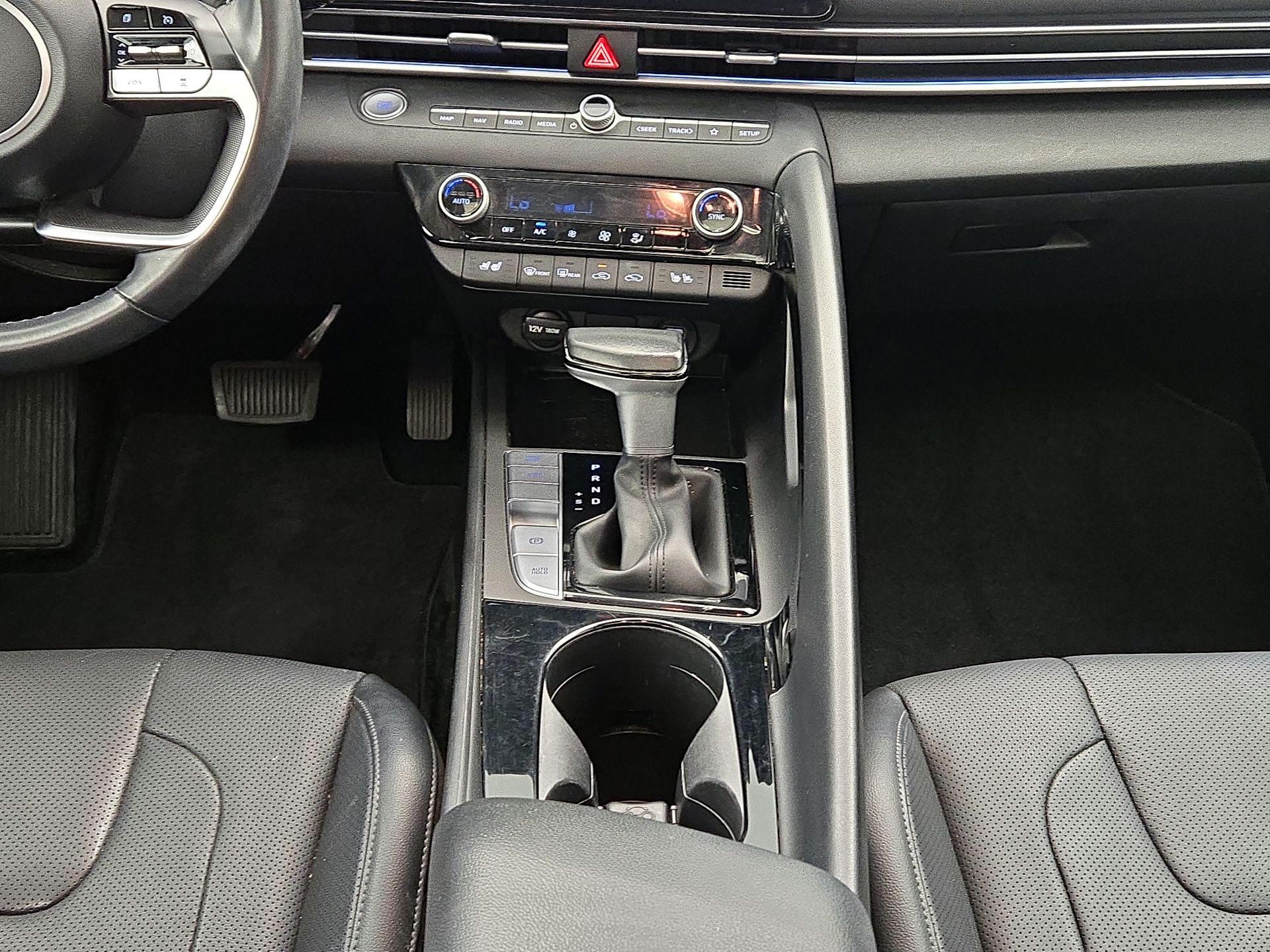 Thumbnail: 2023 Hyundai Elantra - 18