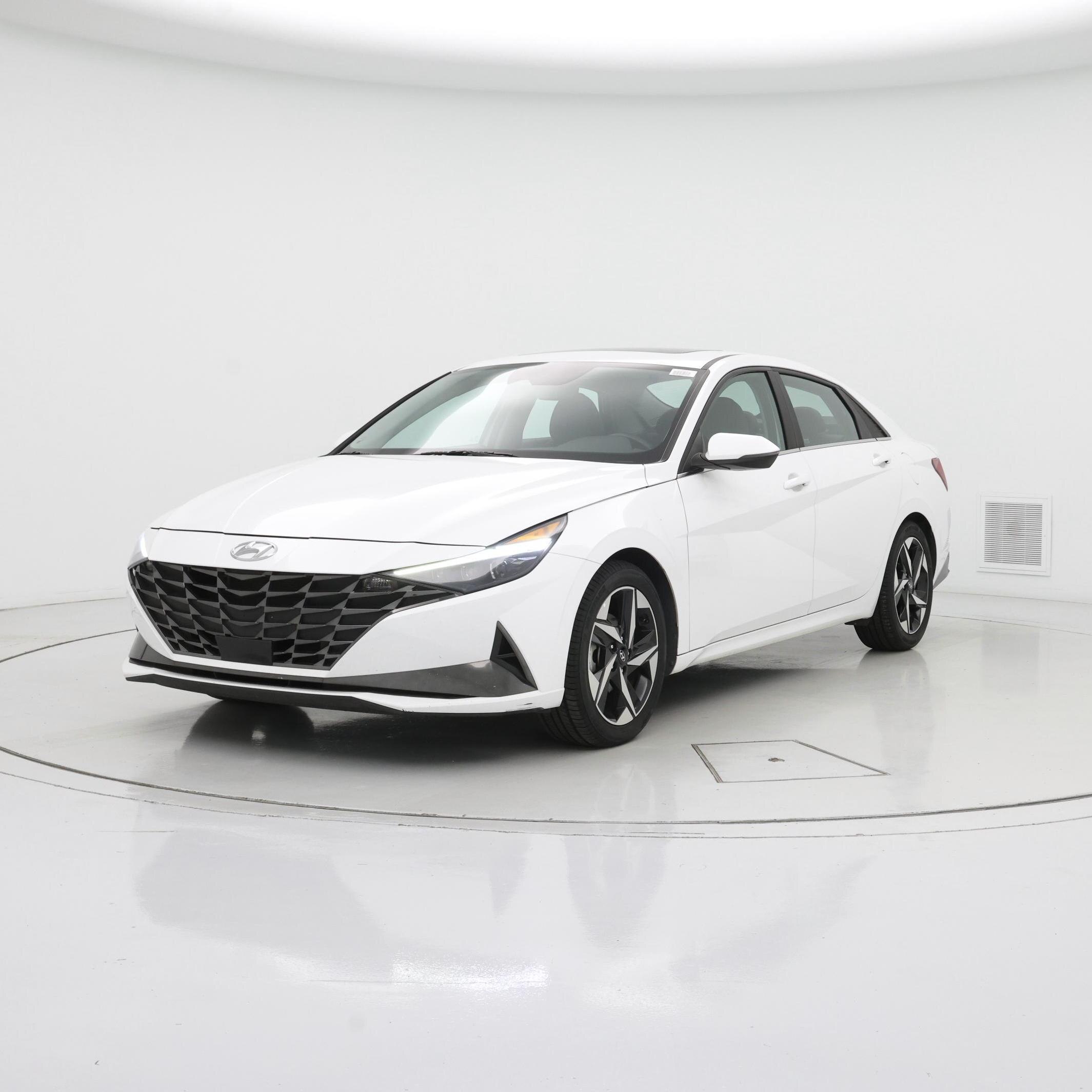 Thumbnail: 2023 Hyundai Elantra - 4