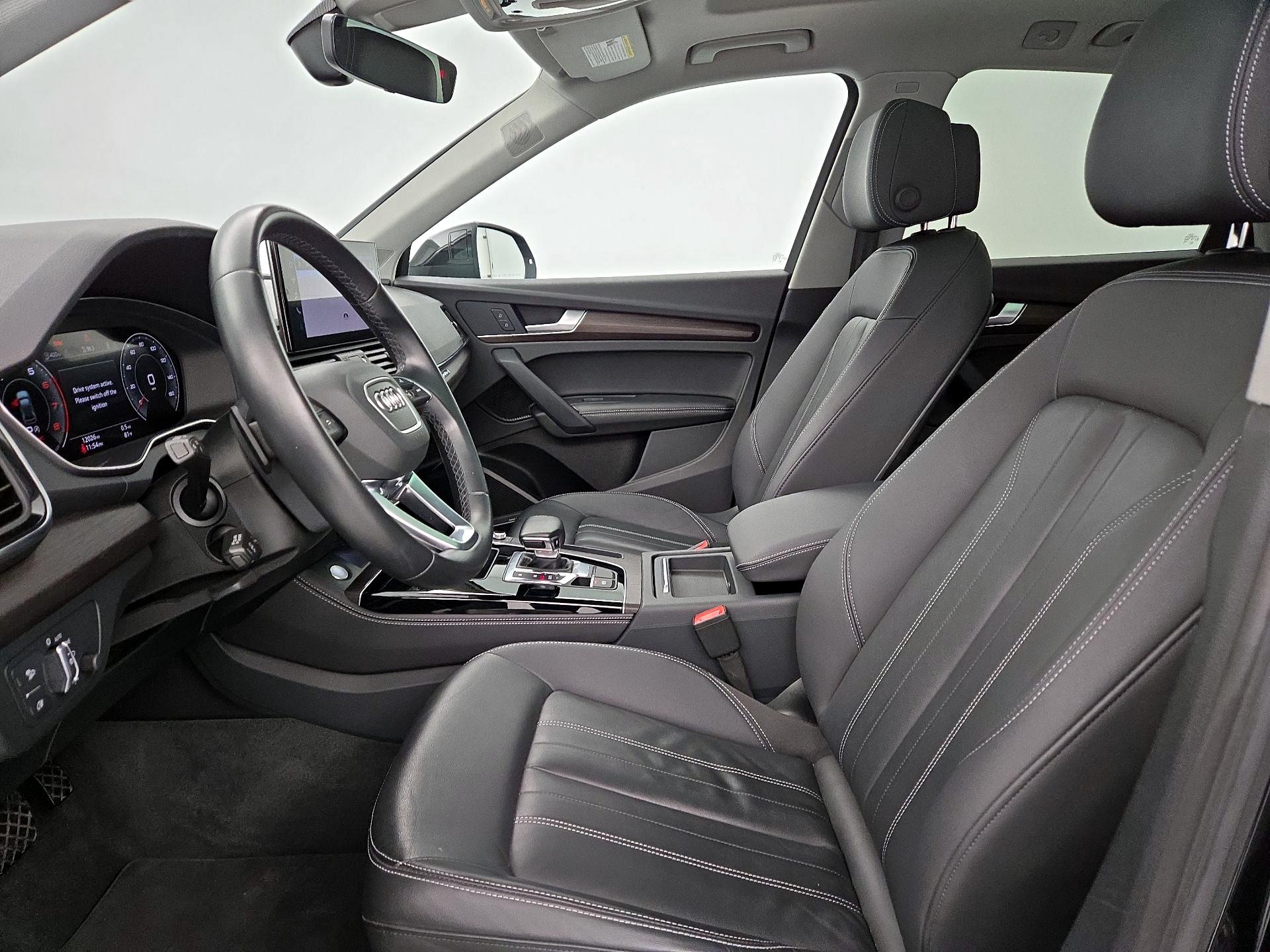 Thumbnail: 2022 Audi Q5 - 11