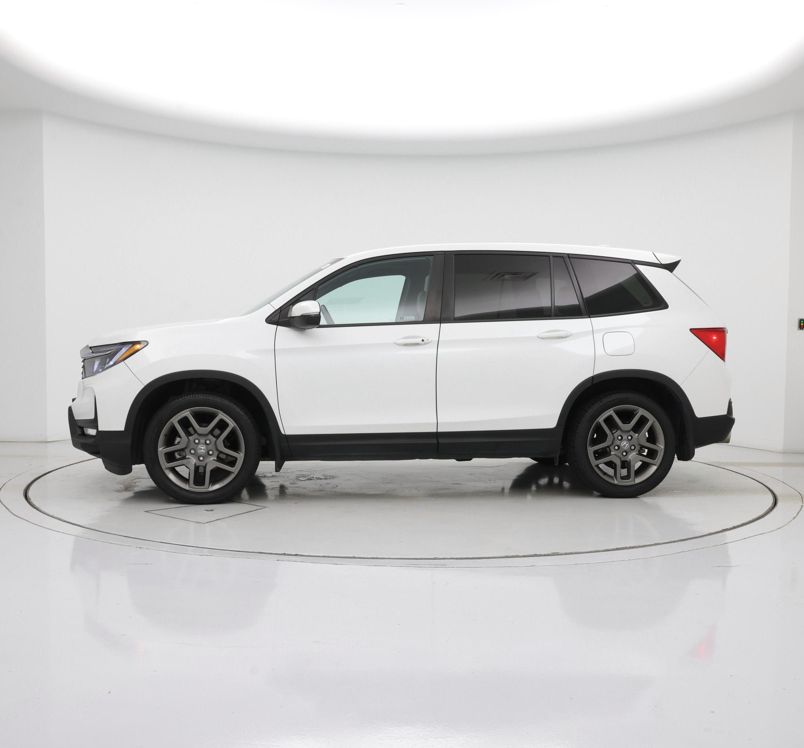 Thumbnail: 2022 Honda Passport - 3
