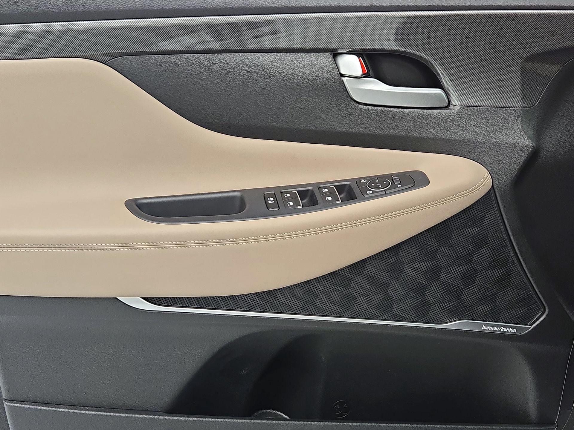 Thumbnail: 2022 Hyundai Santa Fe - 12