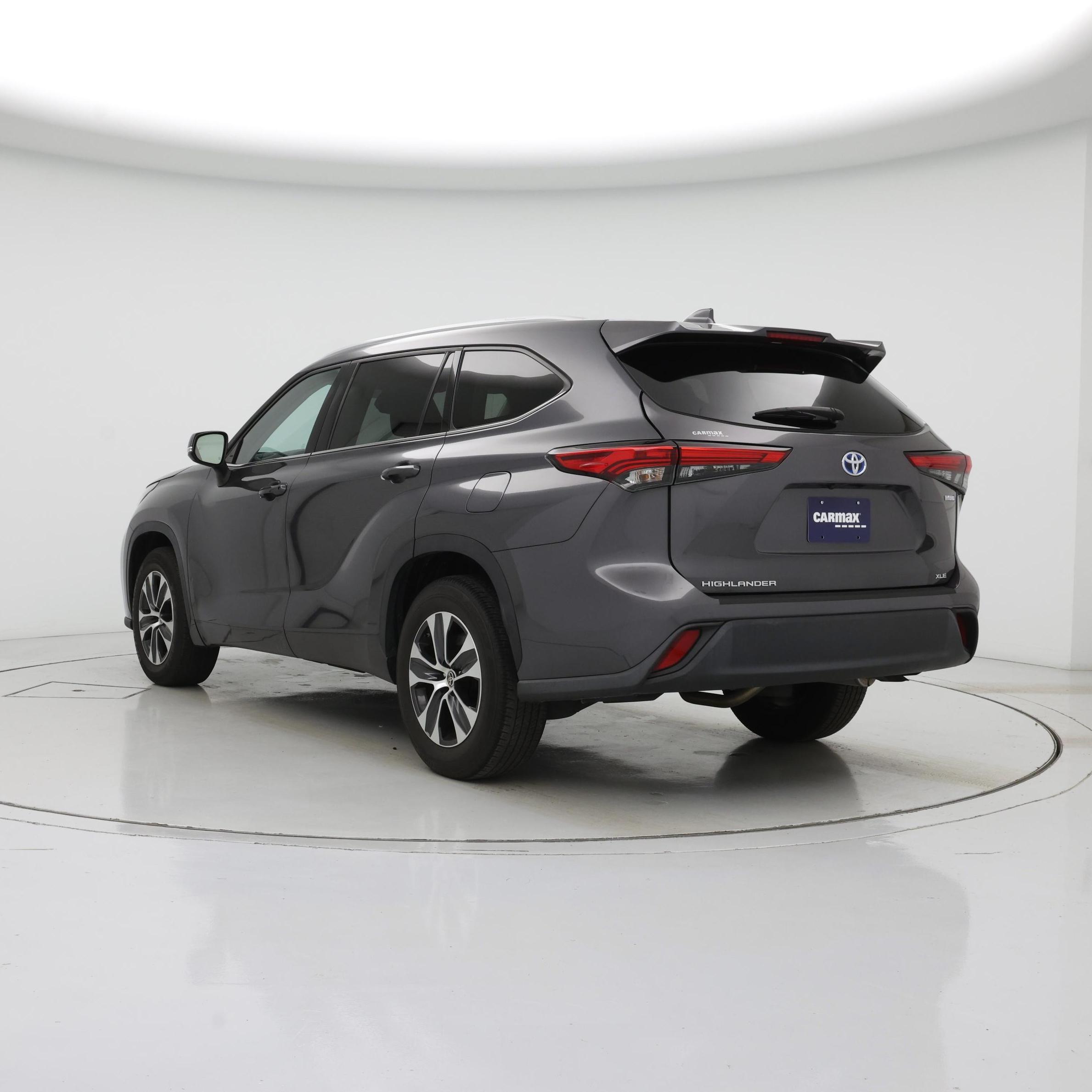 Thumbnail: 2022 Toyota Highlander - 2