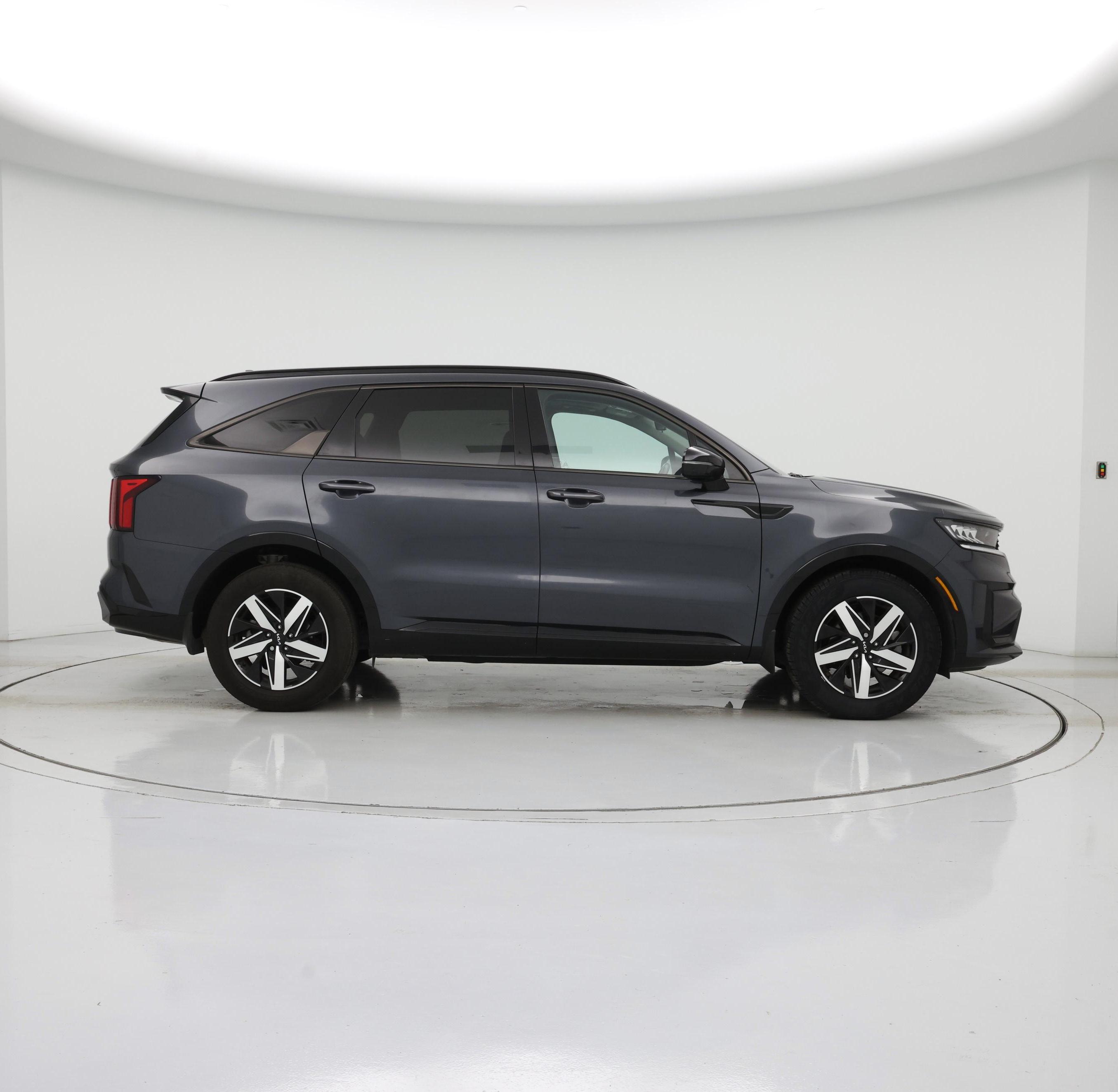 Thumbnail: 2022 Kia Sorento - 7