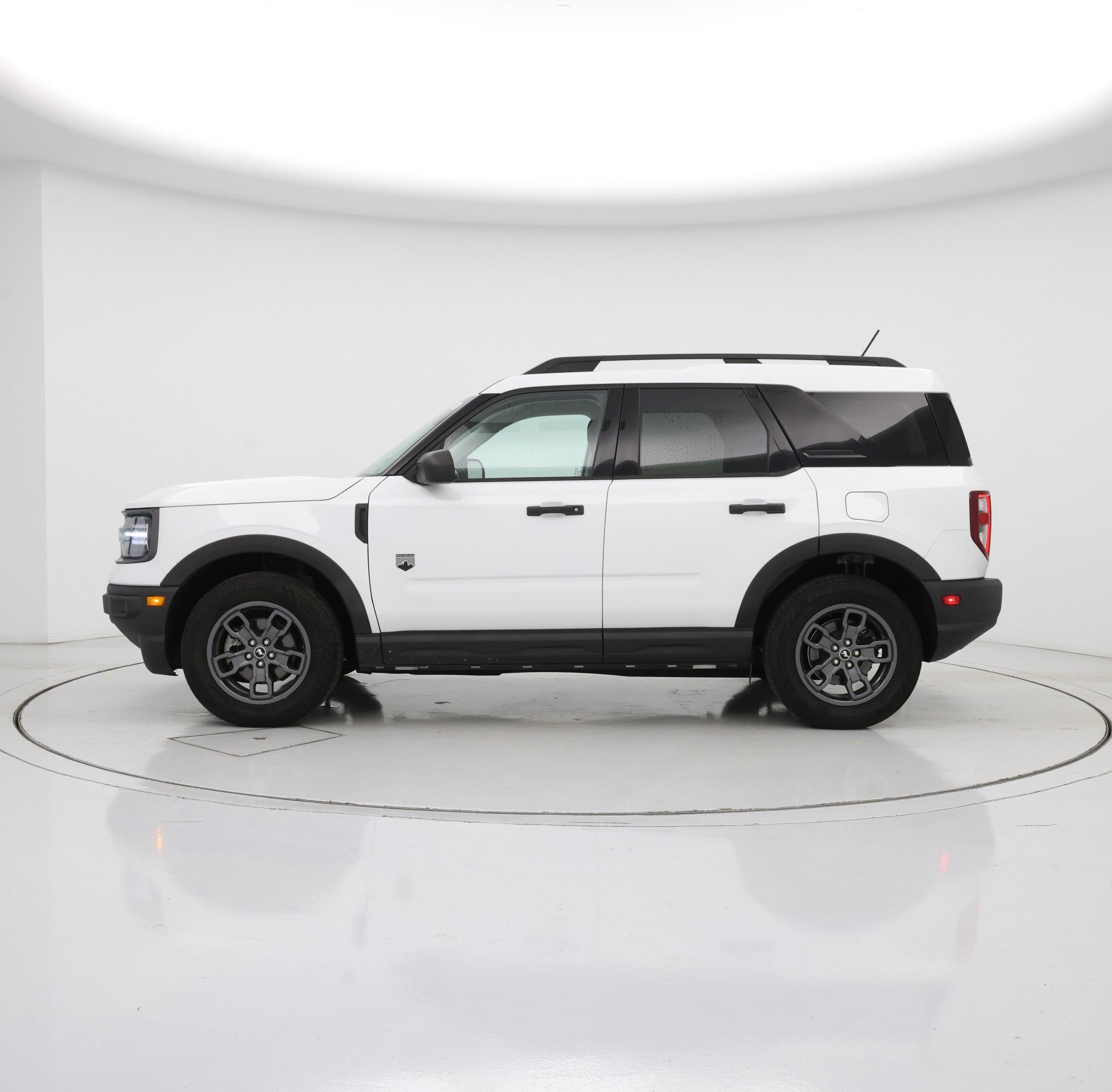 Thumbnail: 2022 Ford Bronco Sport - 3