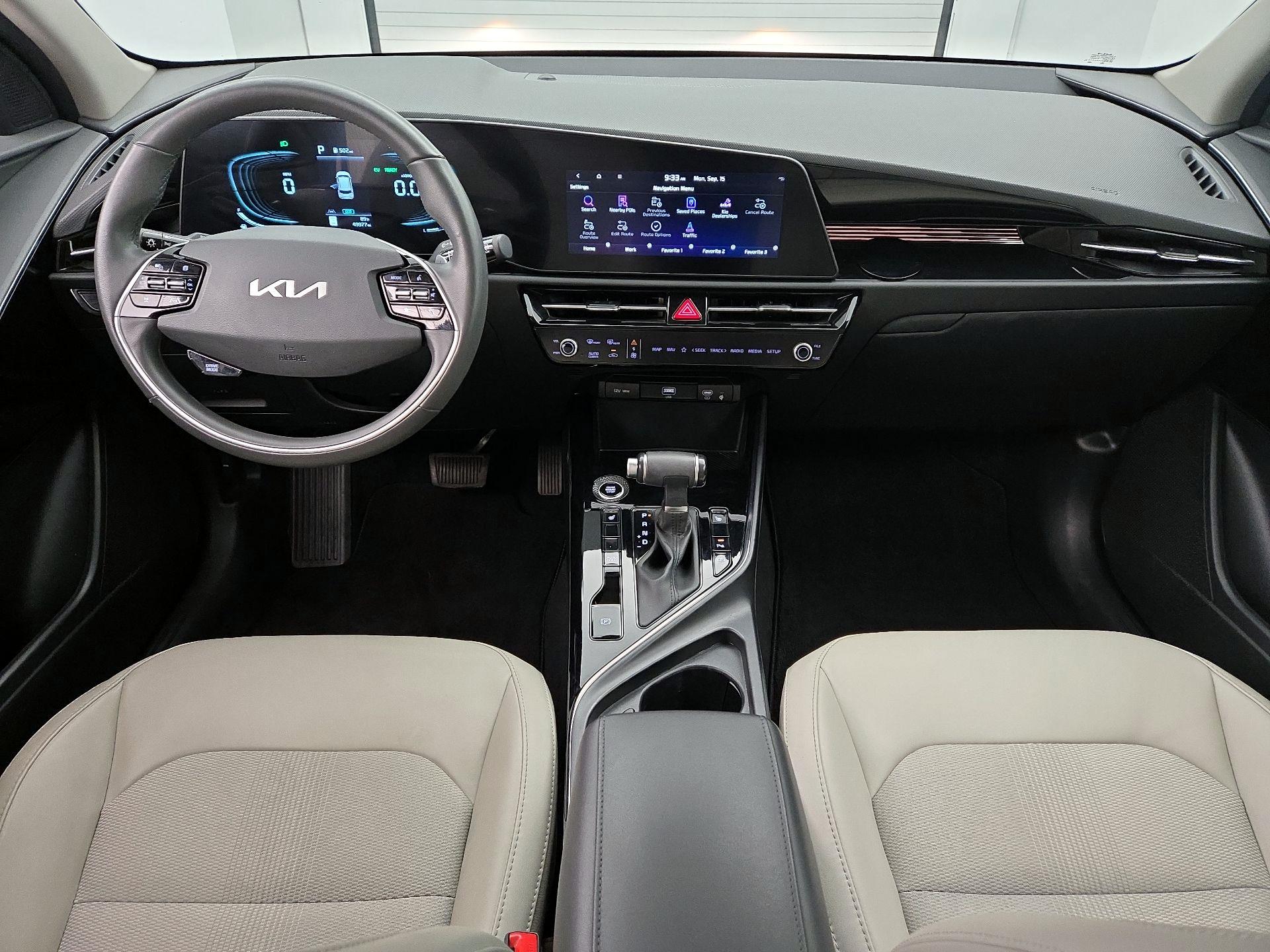 Thumbnail: 2023 Kia Niro - 9