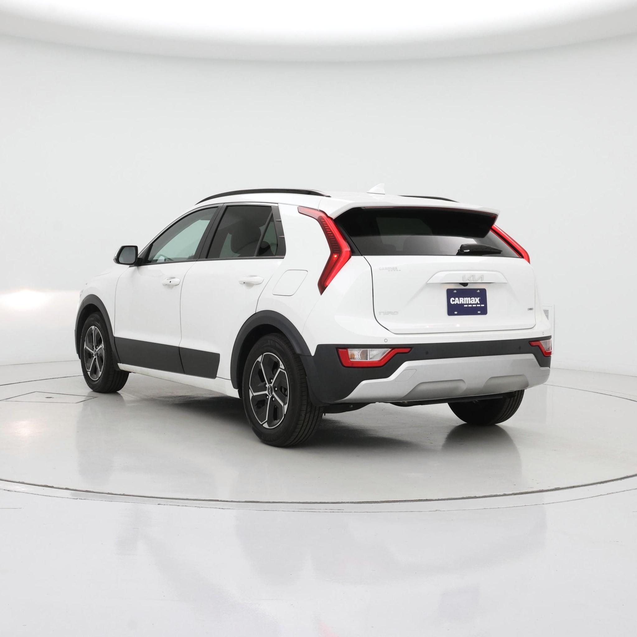 Thumbnail: 2023 Kia Niro - 2