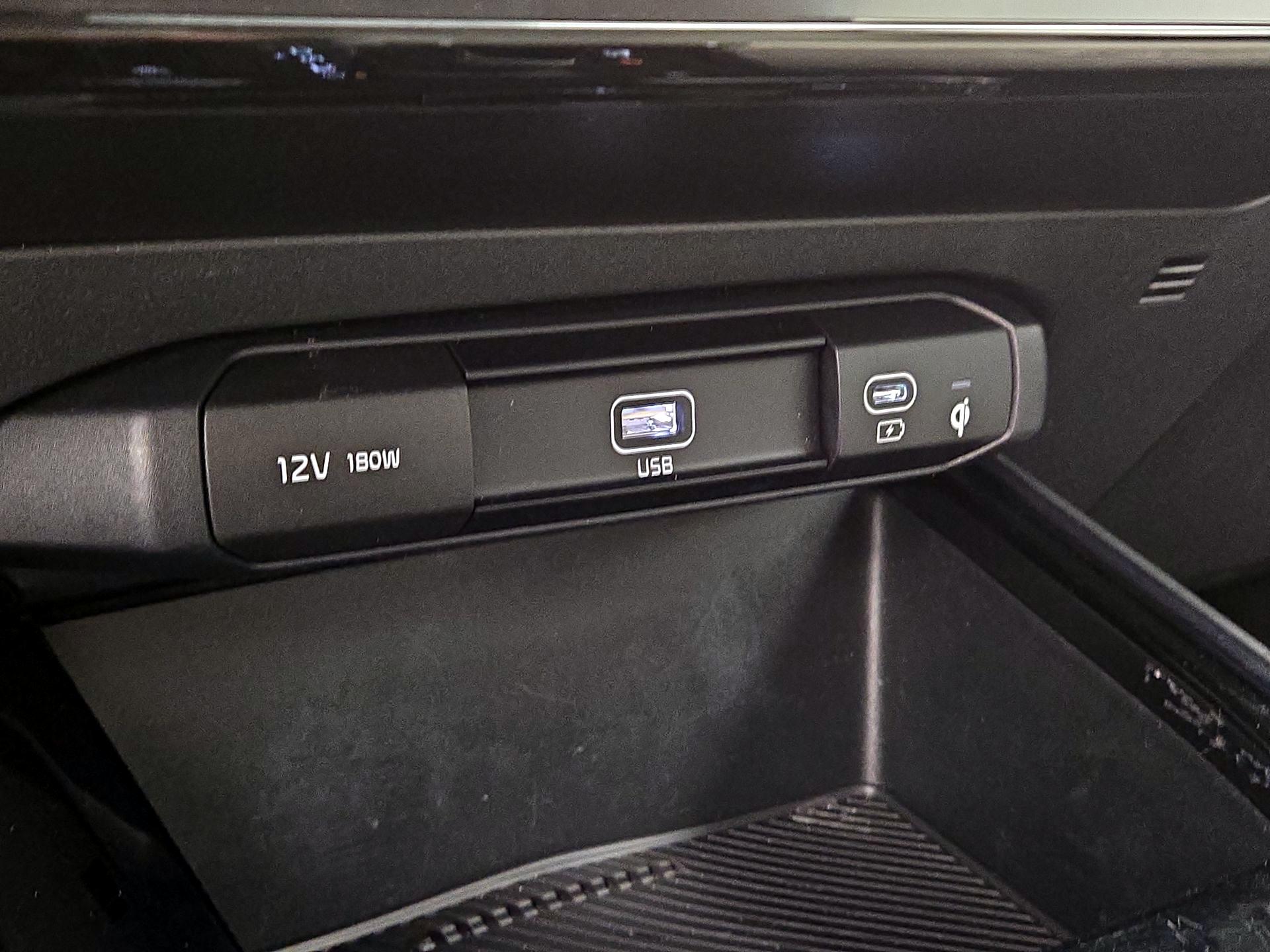 Thumbnail: 2023 Kia Niro - 19