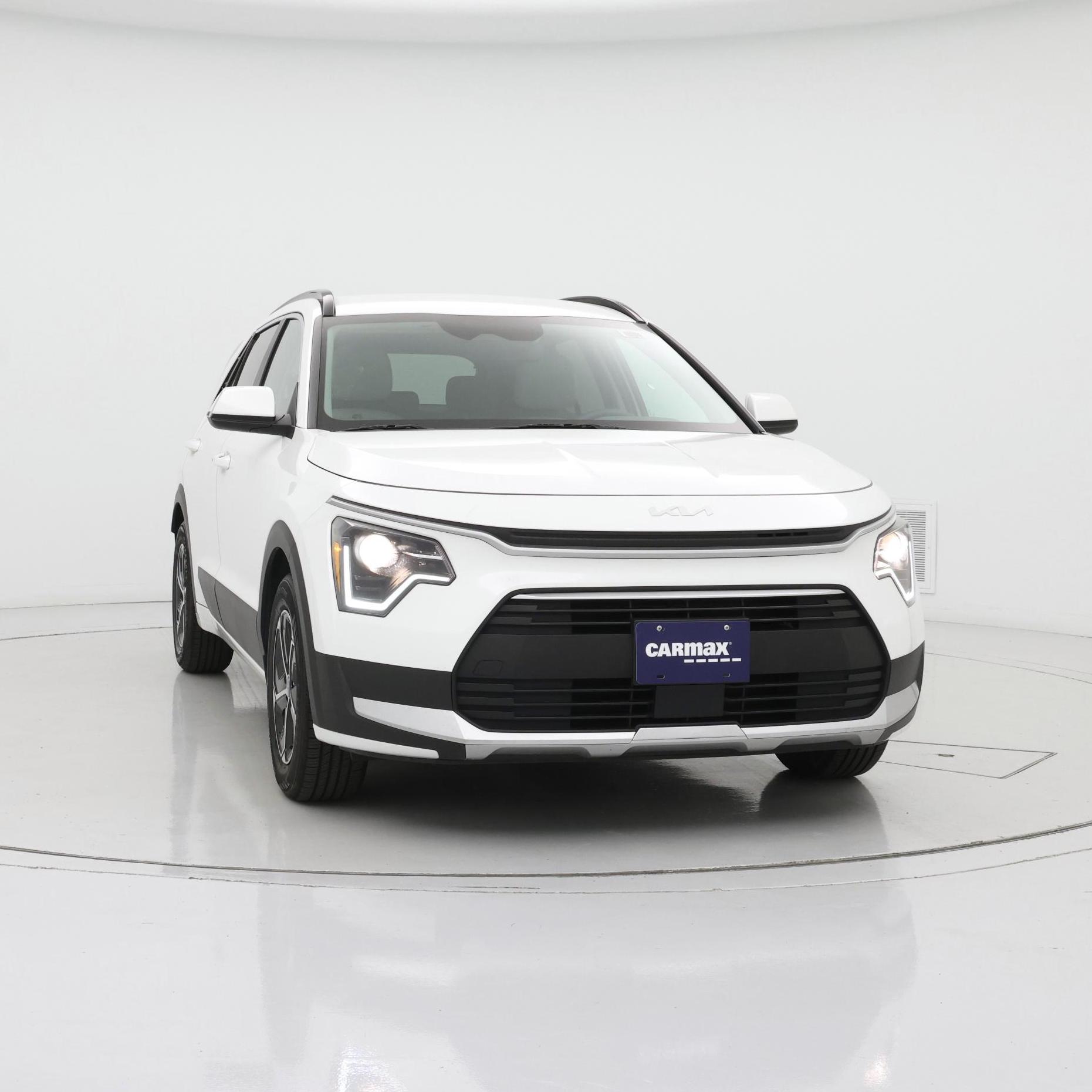 Thumbnail: 2023 Kia Niro - 5