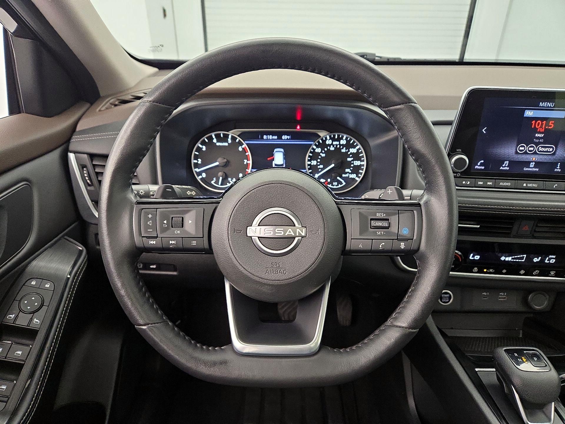 Thumbnail: 2023 Nissan Rogue - 10