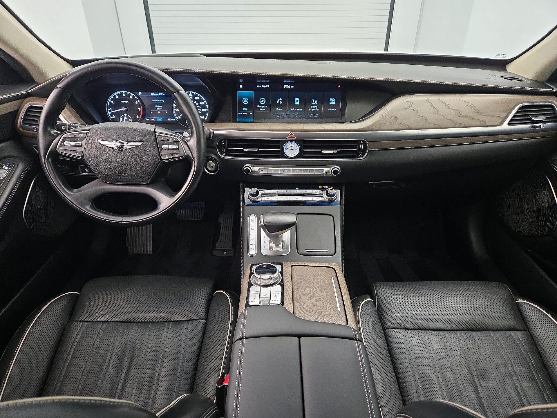 Thumbnail: 2021 Genesis G90 - 9