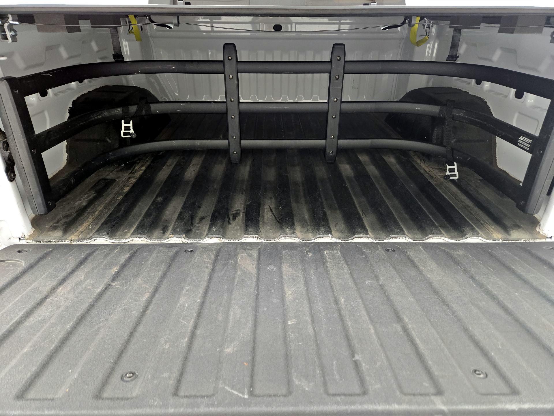 Thumbnail: 2020 Chevrolet Silverado 1500 - 20