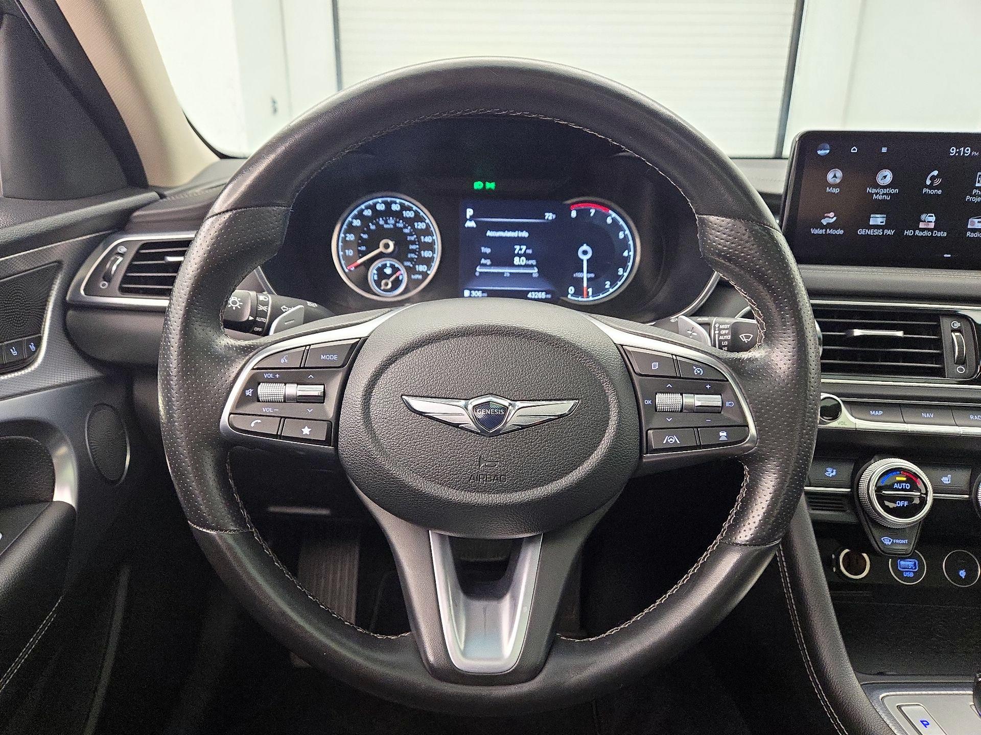 Thumbnail: 2022 Genesis G70 - 10