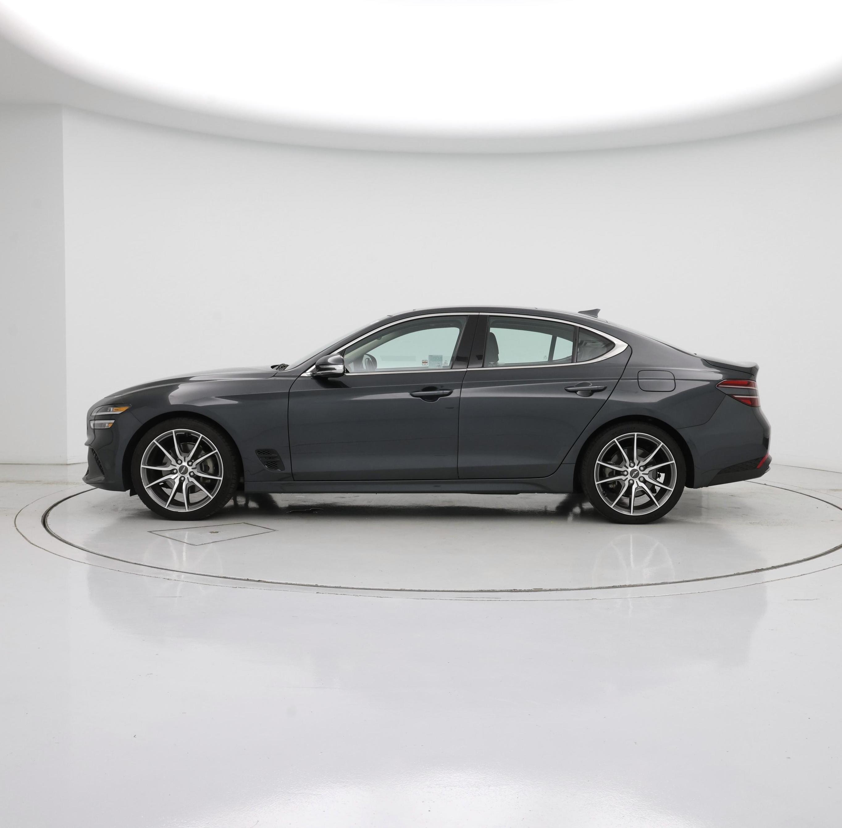Thumbnail: 2022 Genesis G70 - 3