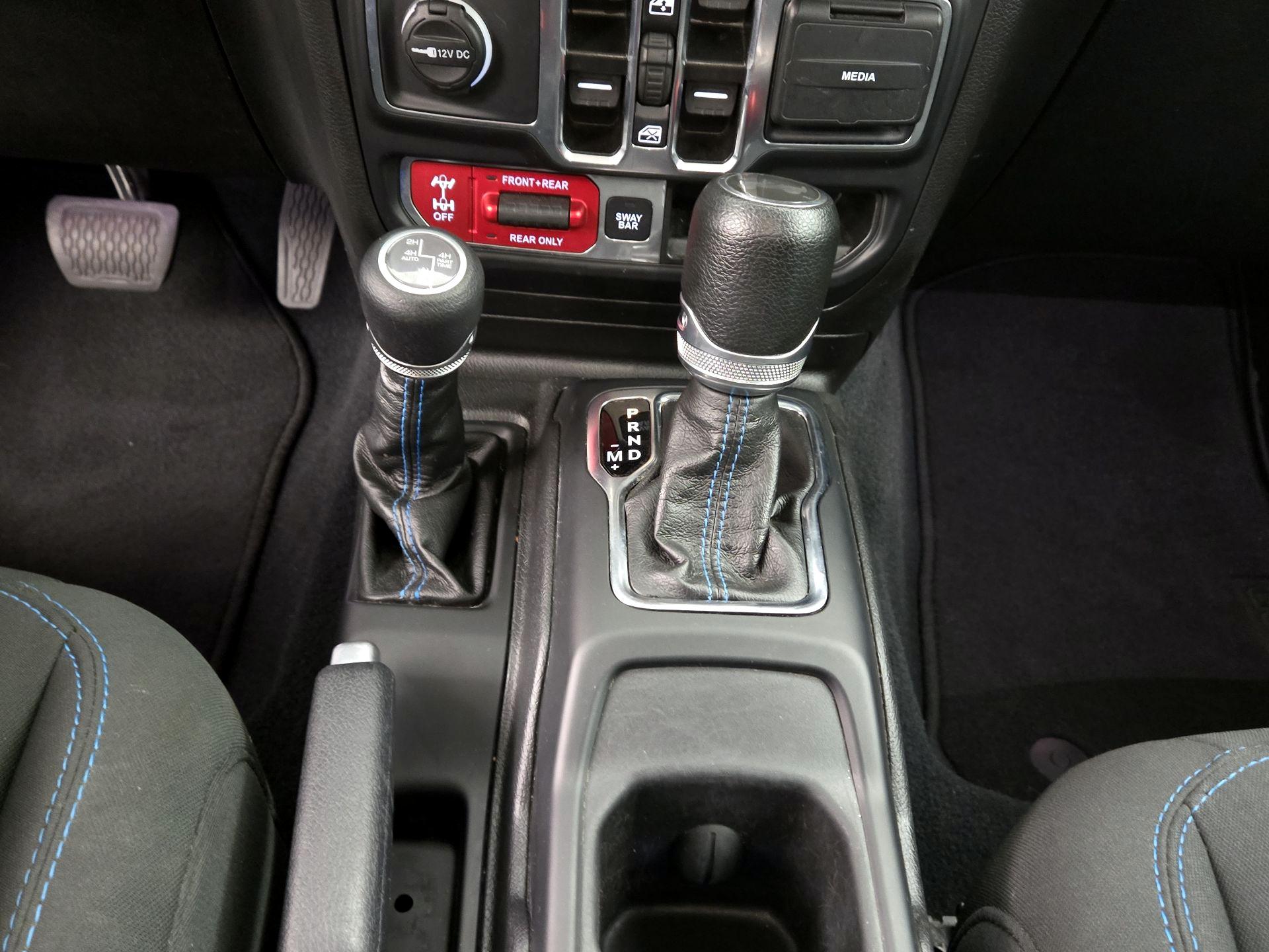 Thumbnail: 2023 Jeep Wrangler - 18