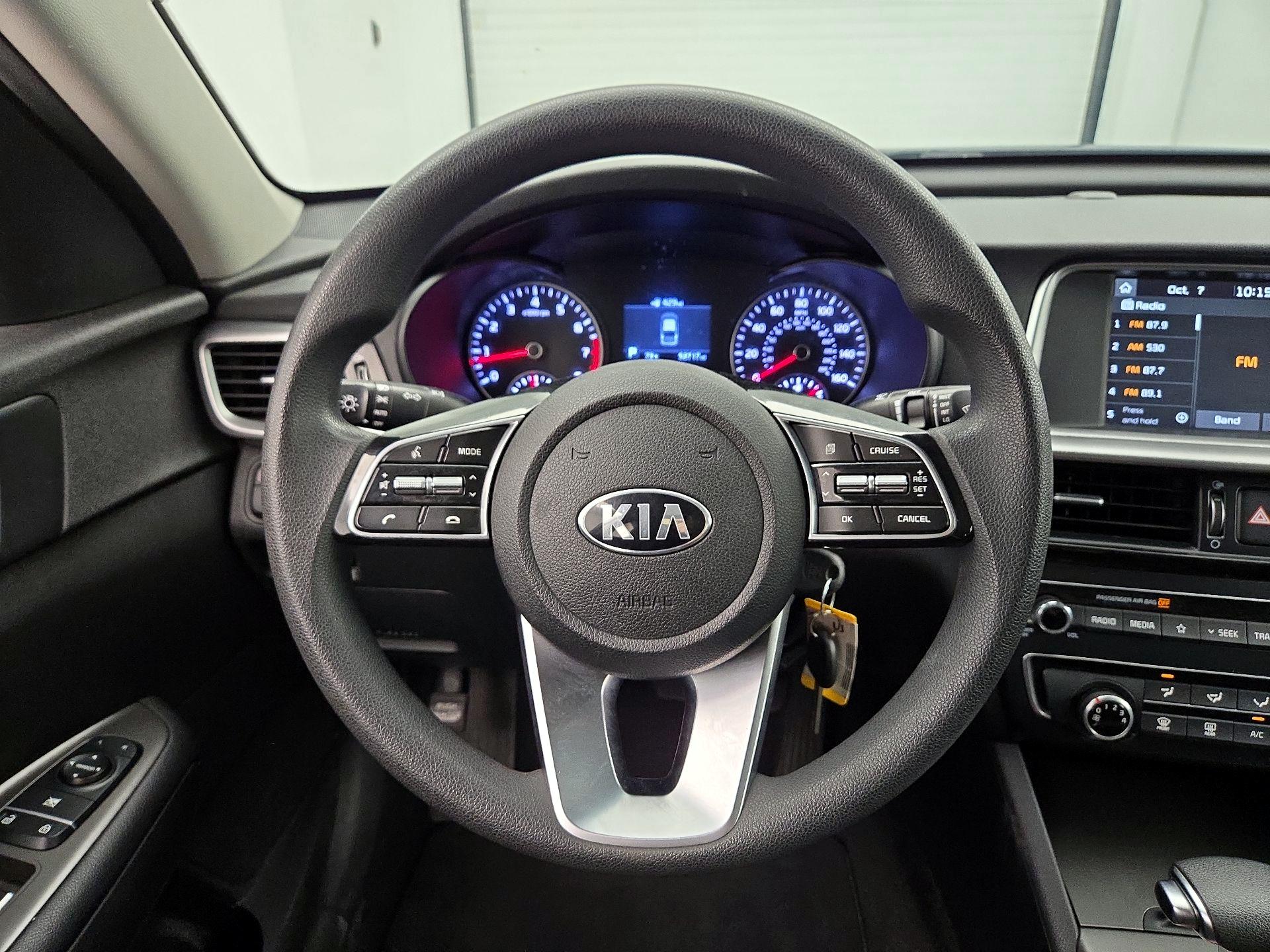 Thumbnail: 2020 Kia Optima - 10