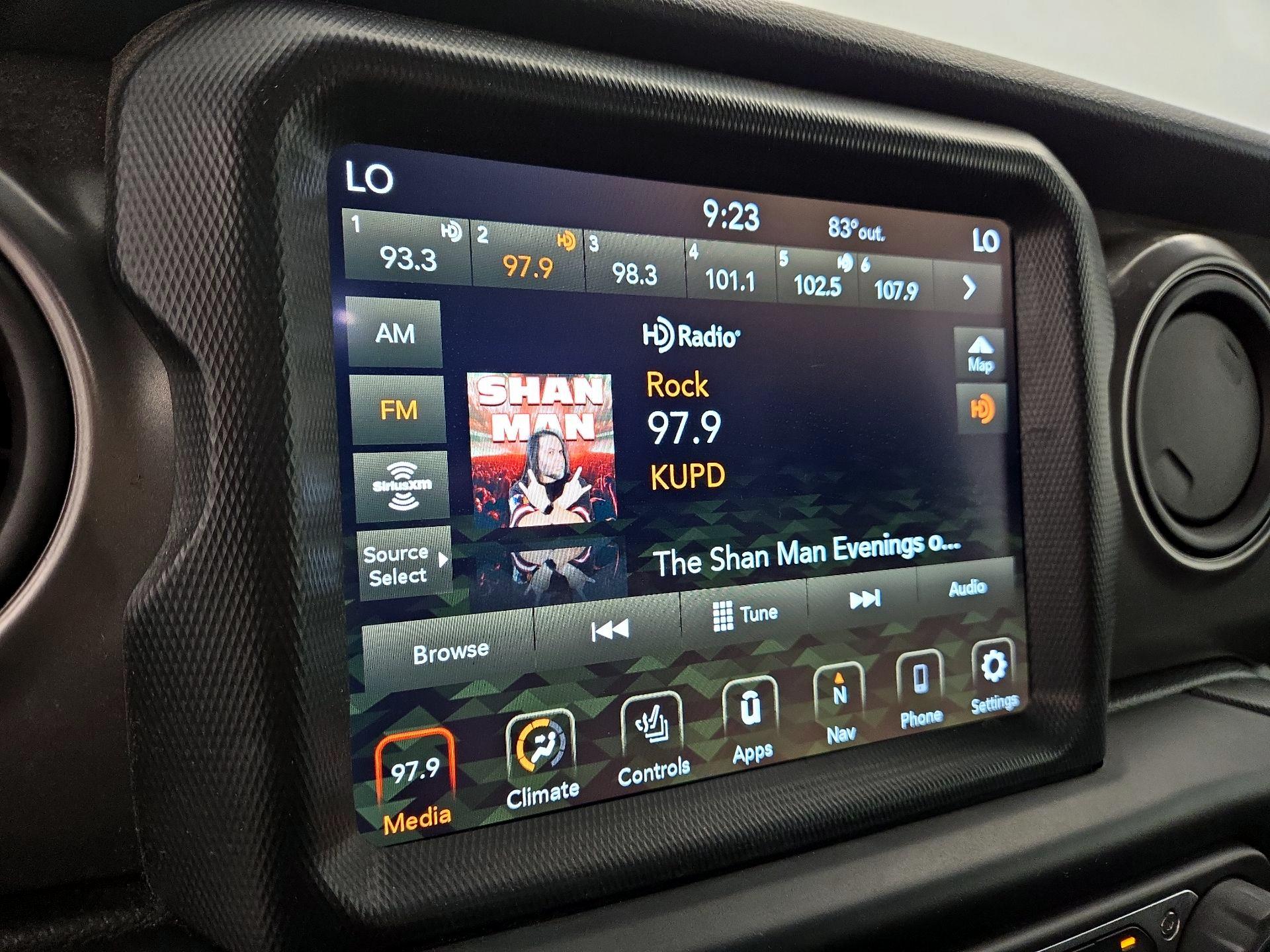 Thumbnail: 2021 Jeep Wrangler - 16