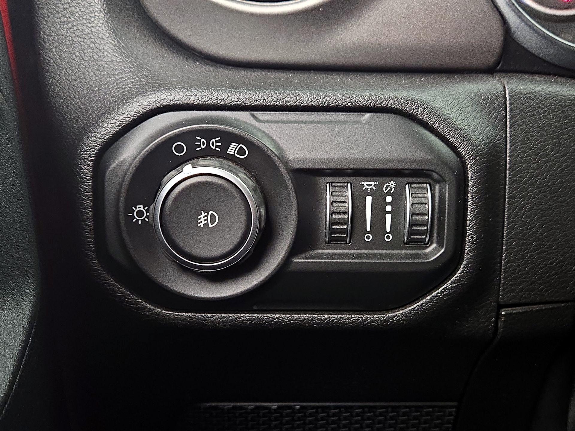 Thumbnail: 2021 Jeep Wrangler - 13