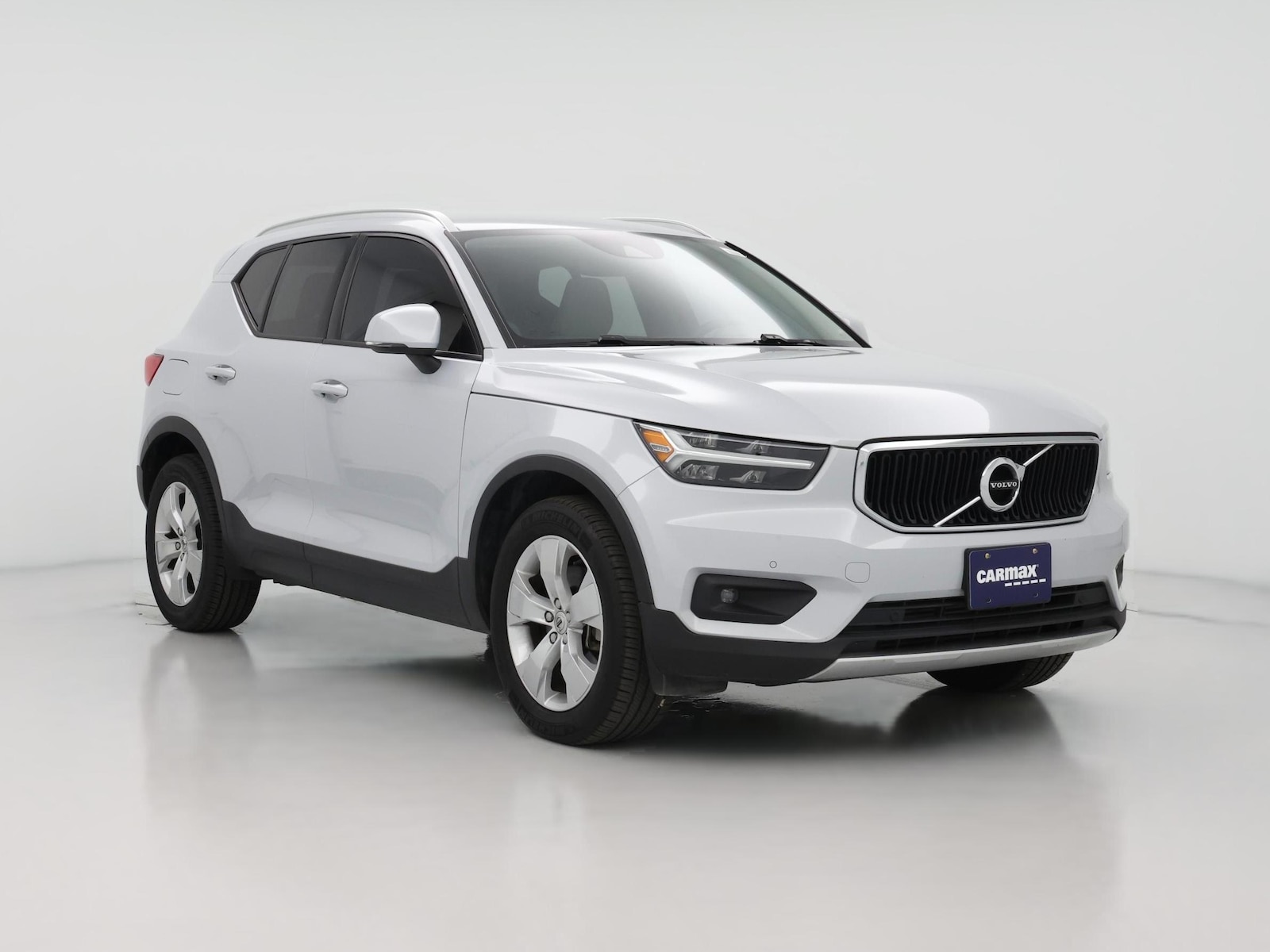 2022 Volvo XC40 Momentum