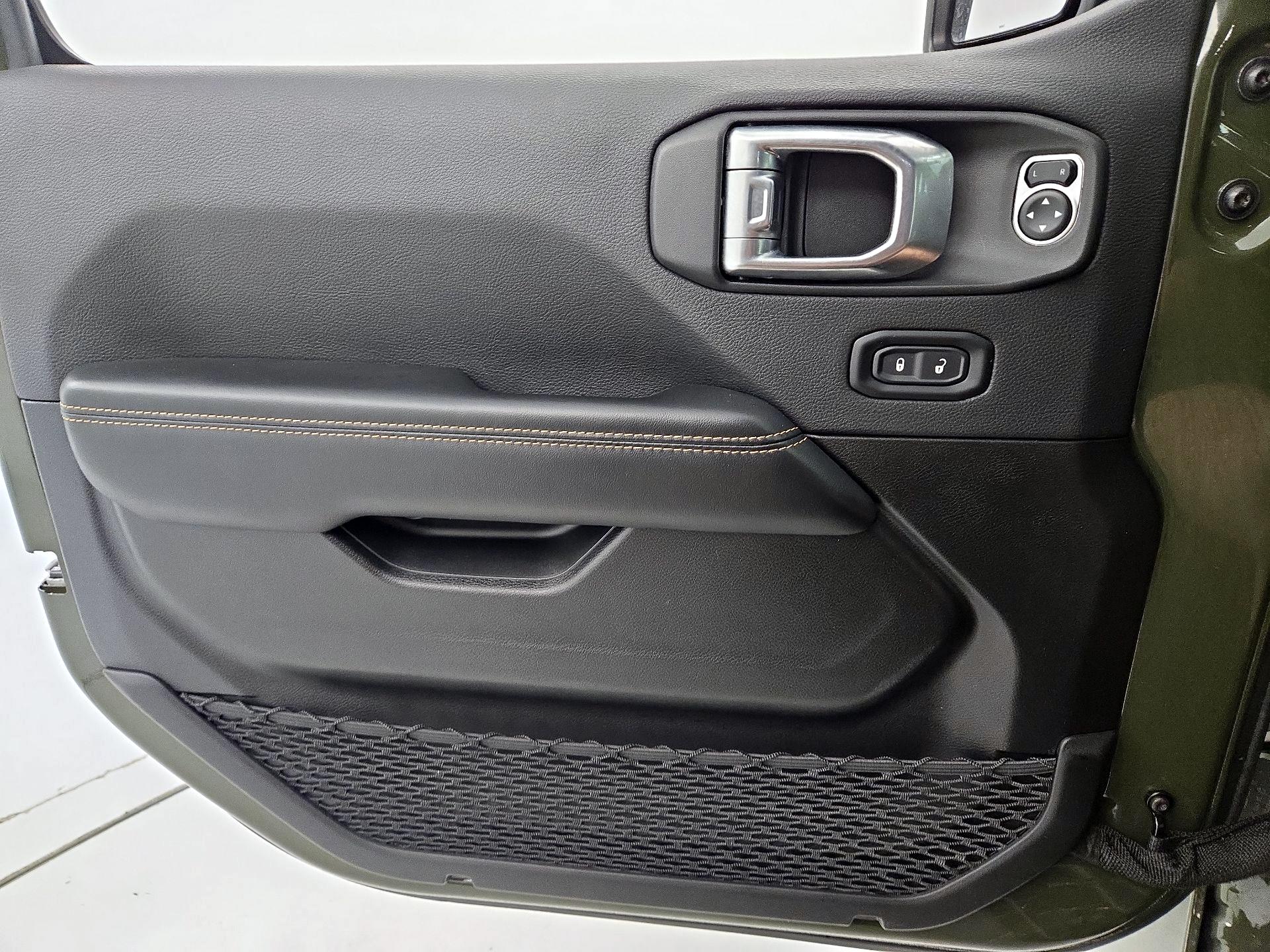 Thumbnail: 2024 Jeep Wrangler - 12