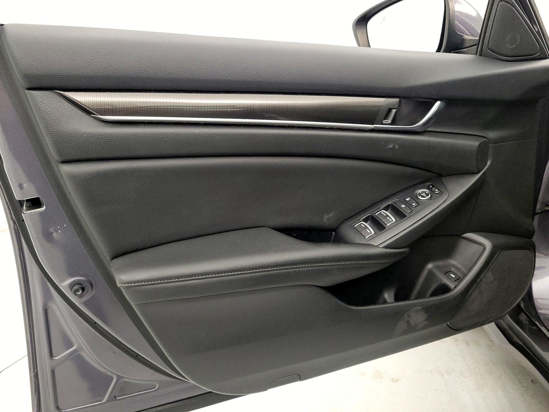 Thumbnail: 2019 Honda Accord - 12