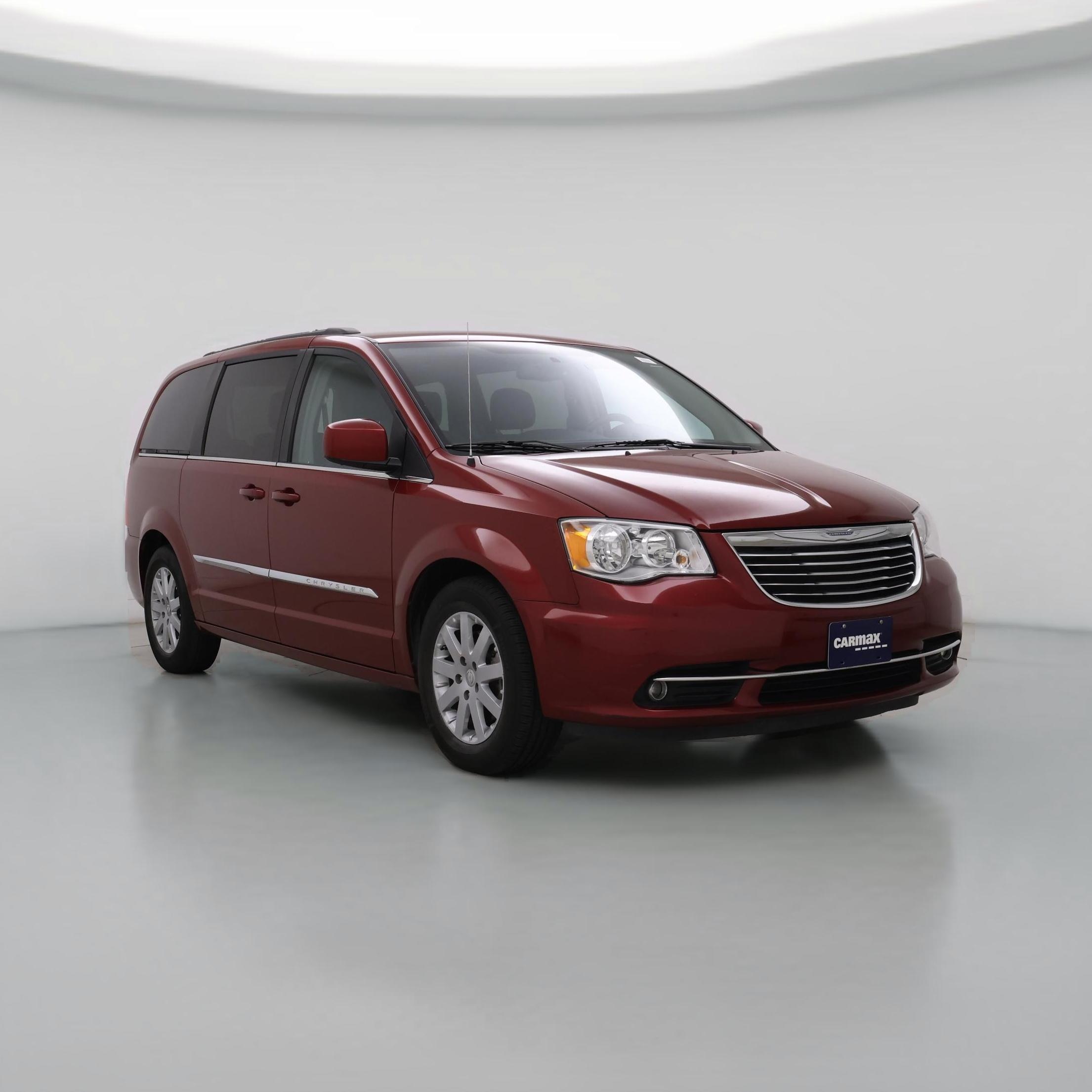 Thumbnail: 2016 Chrysler Town & Country - 1