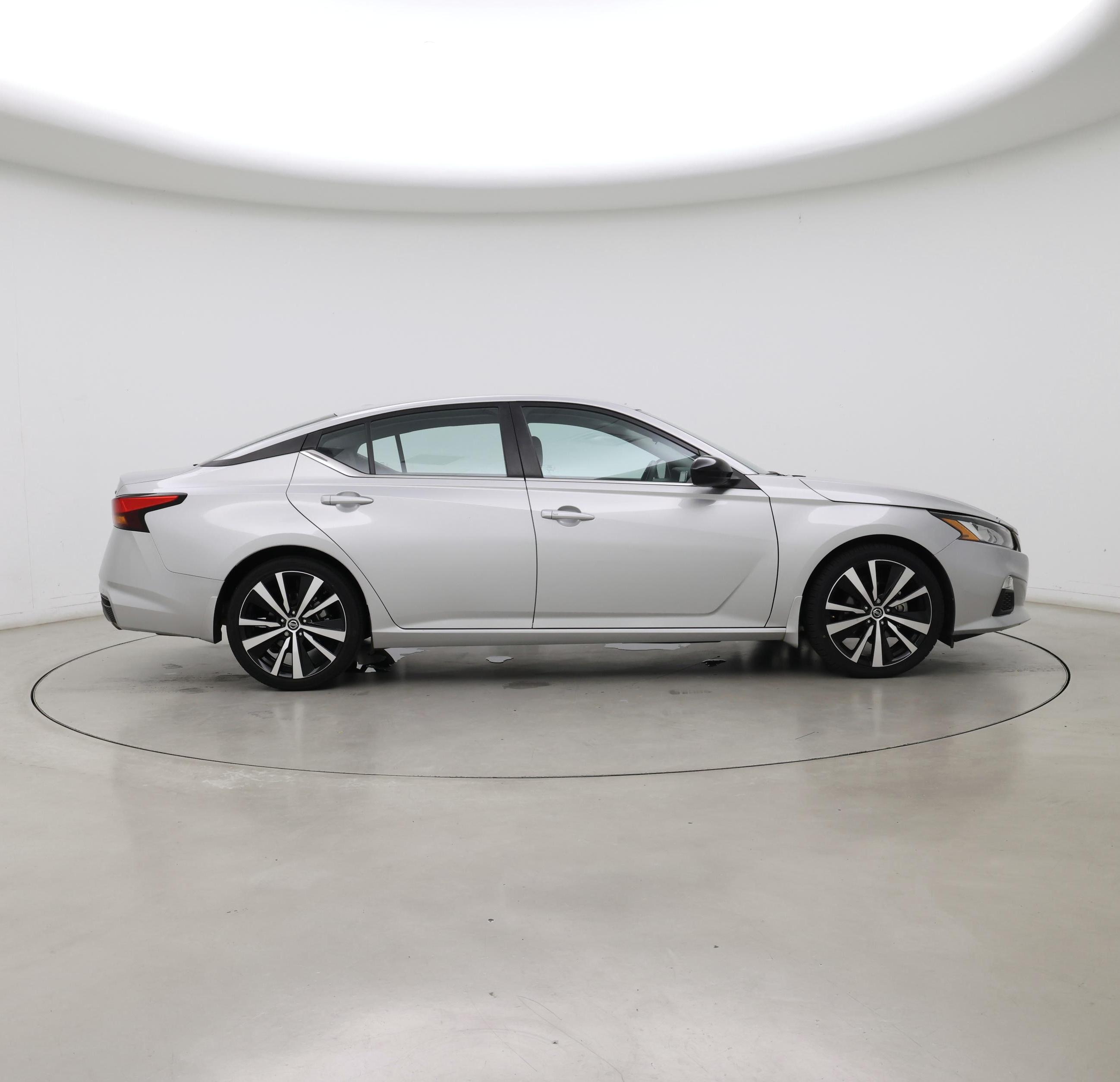 Thumbnail: 2021 Nissan Altima - 7
