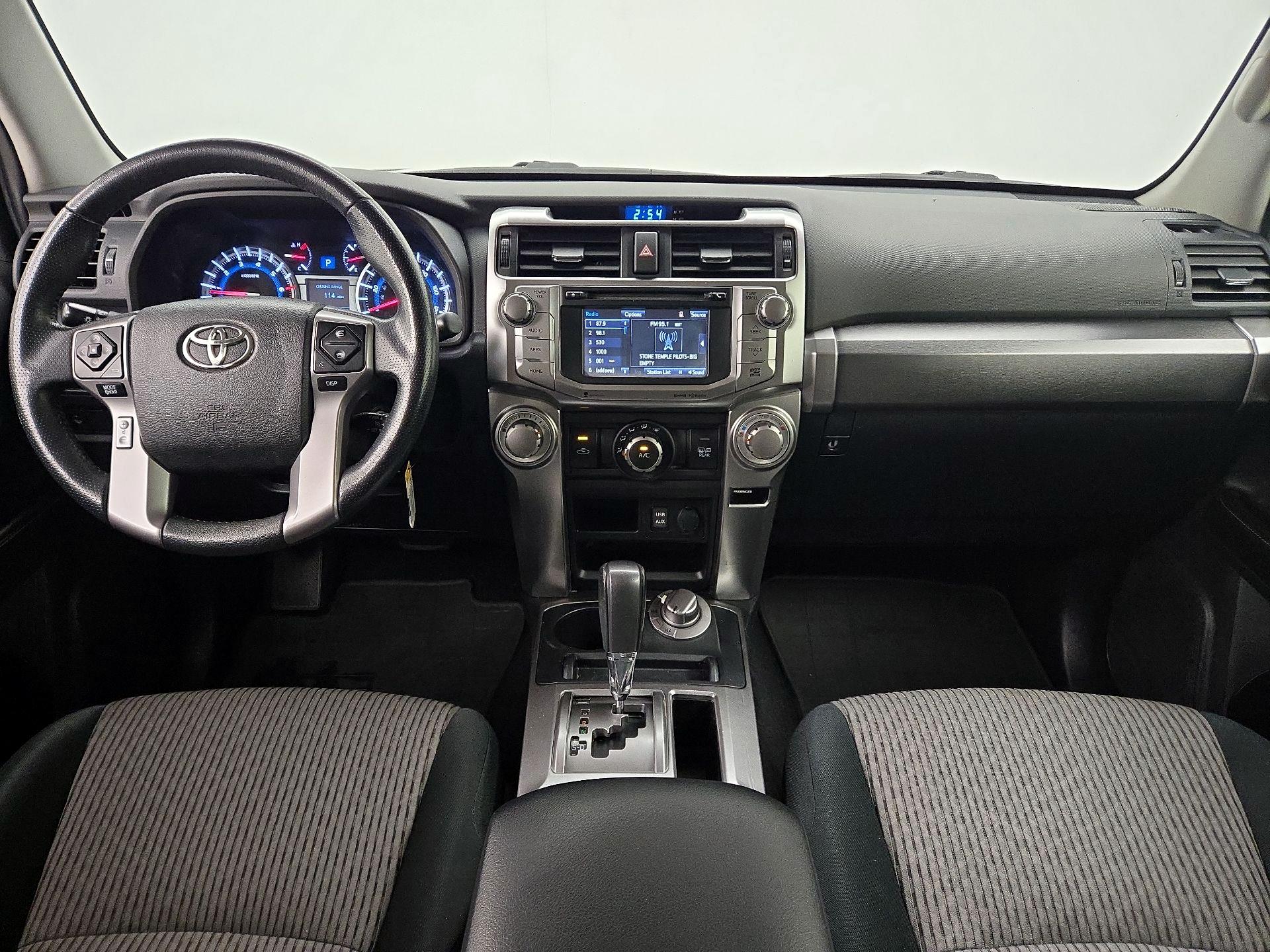 Thumbnail: 2016 Toyota 4Runner - 9