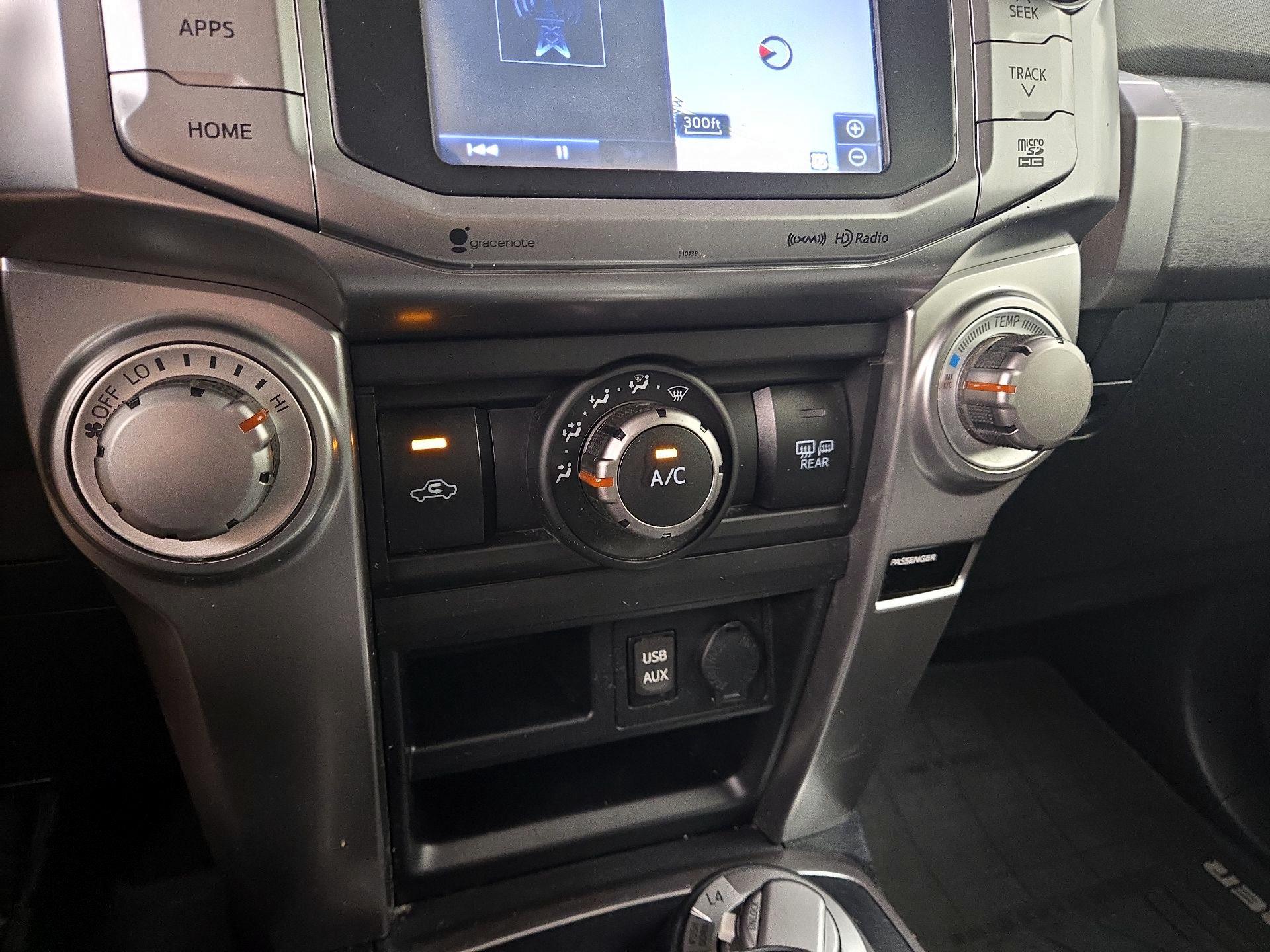 Thumbnail: 2016 Toyota 4Runner - 16