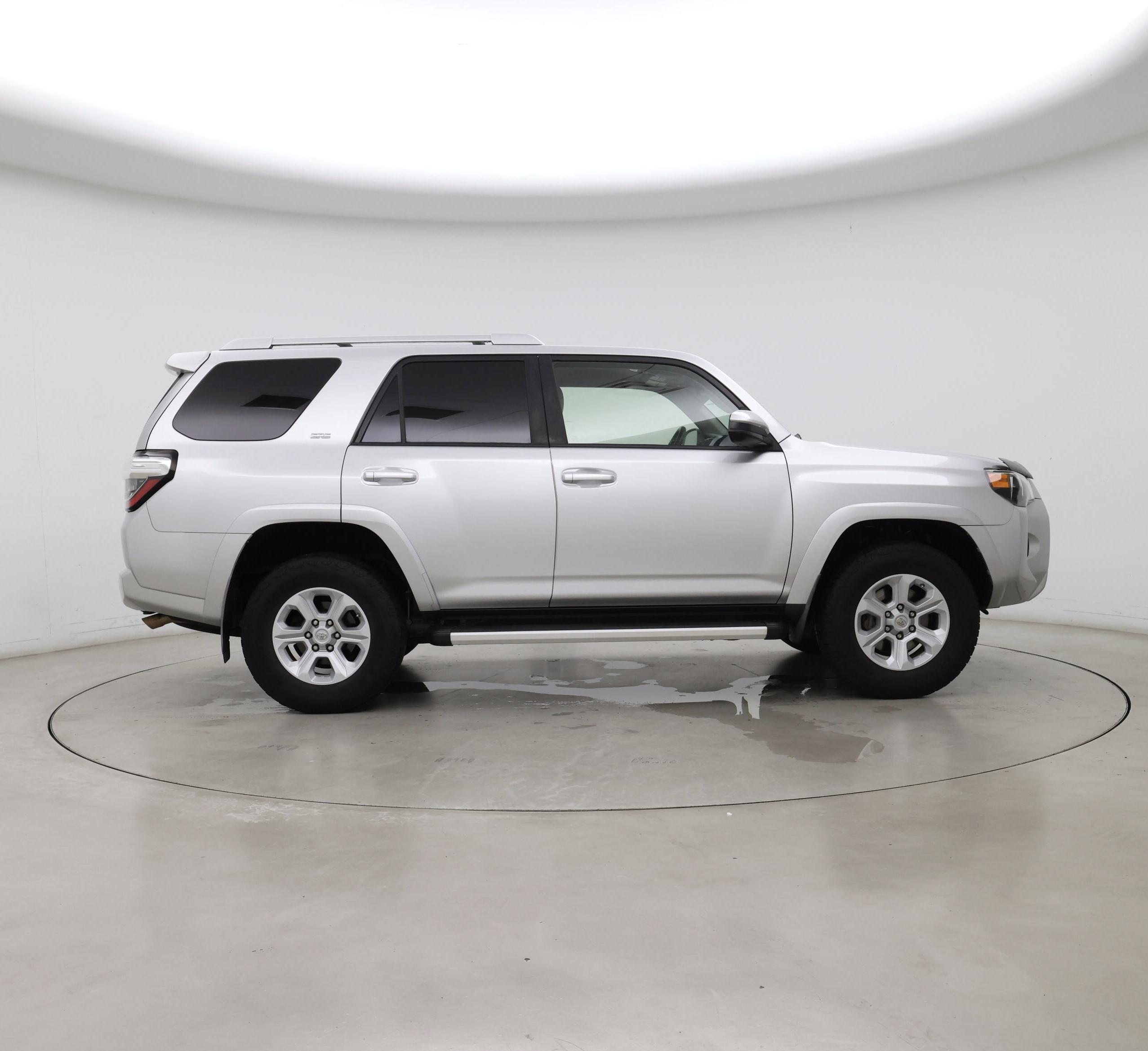 Thumbnail: 2016 Toyota 4Runner - 7