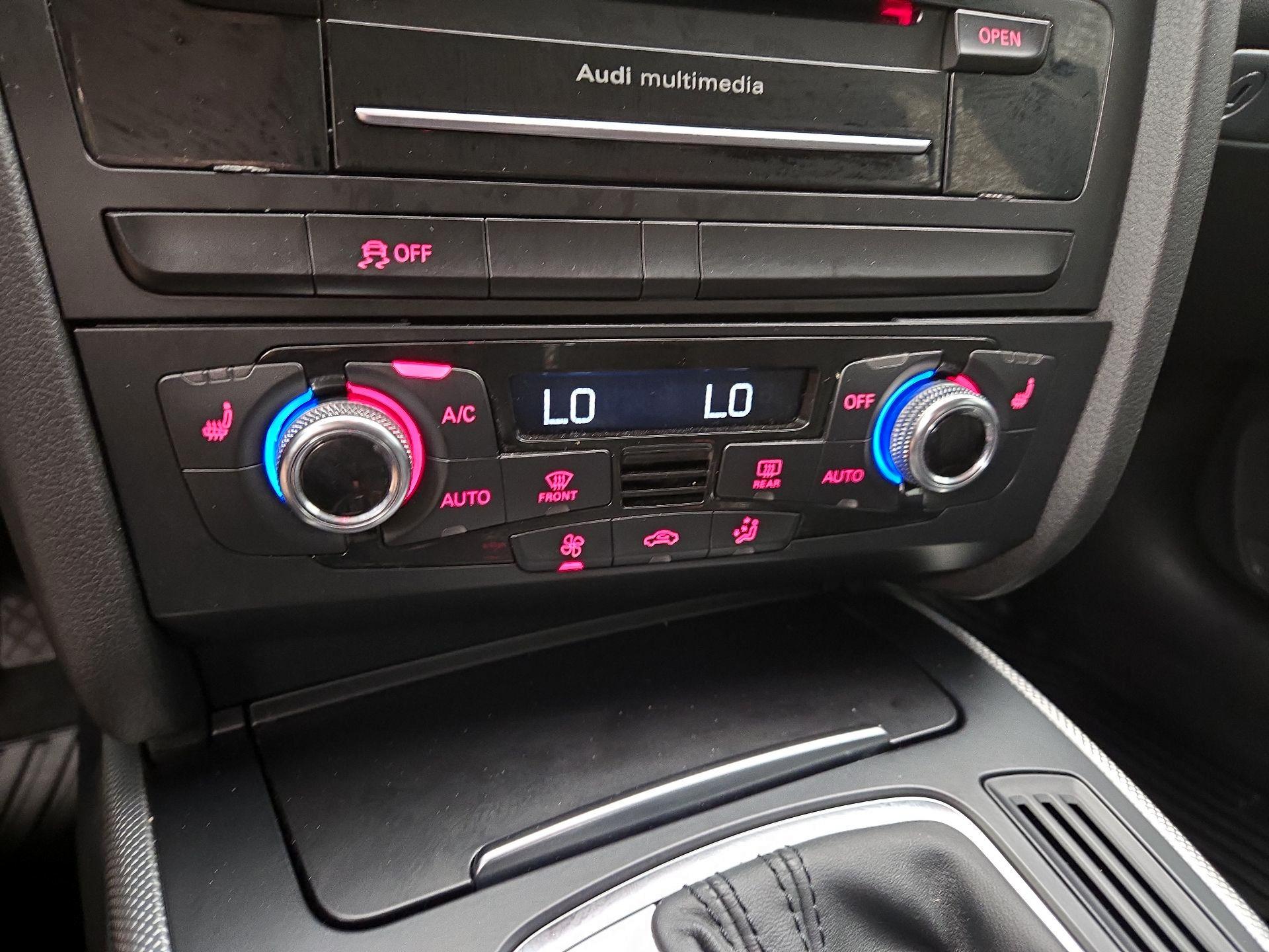 Thumbnail: 2016 Audi A4 - 16