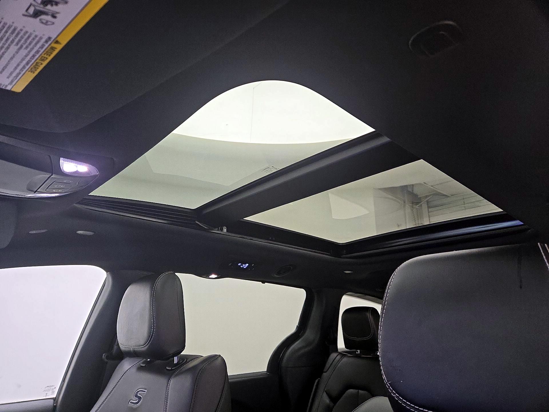 Thumbnail: 2023 Chrysler Pacifica - 19