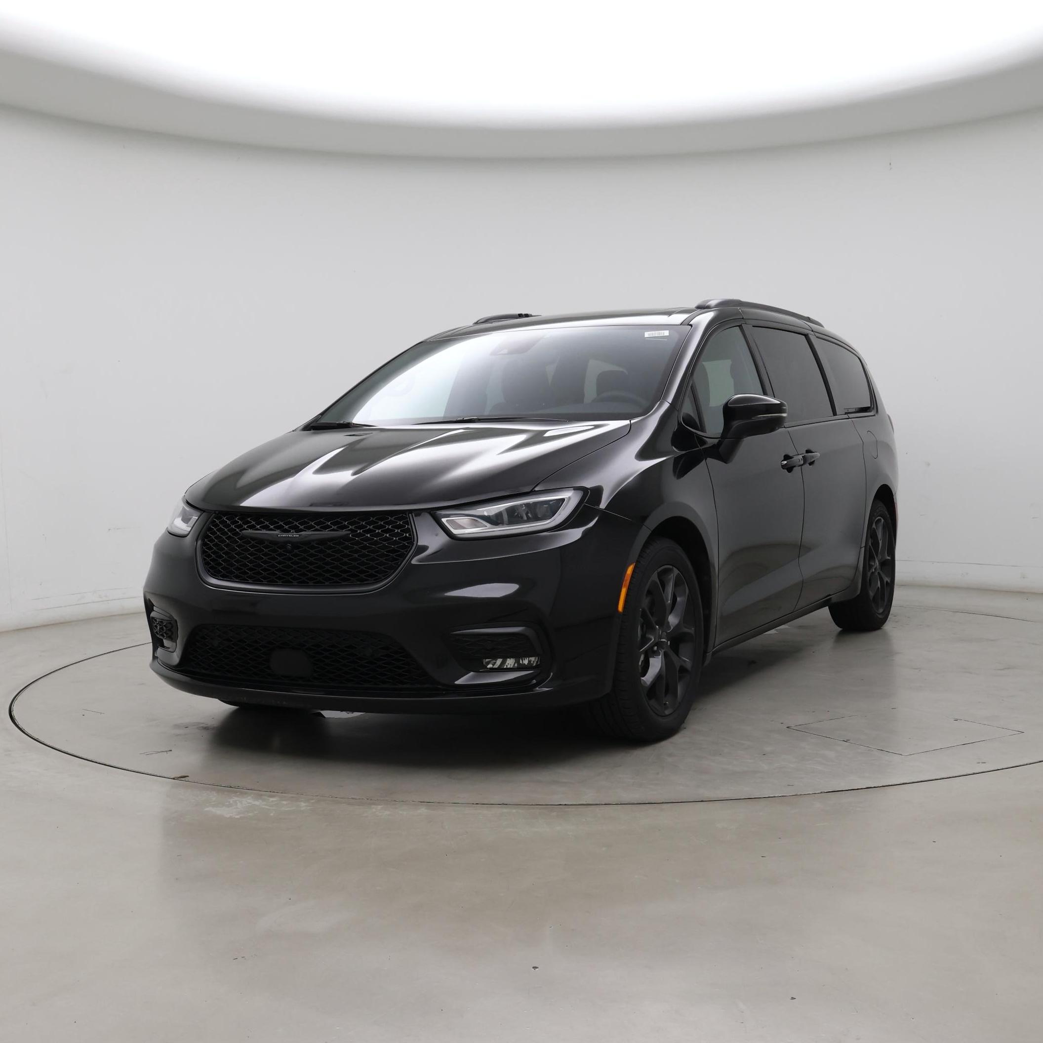 Thumbnail: 2023 Chrysler Pacifica - 4