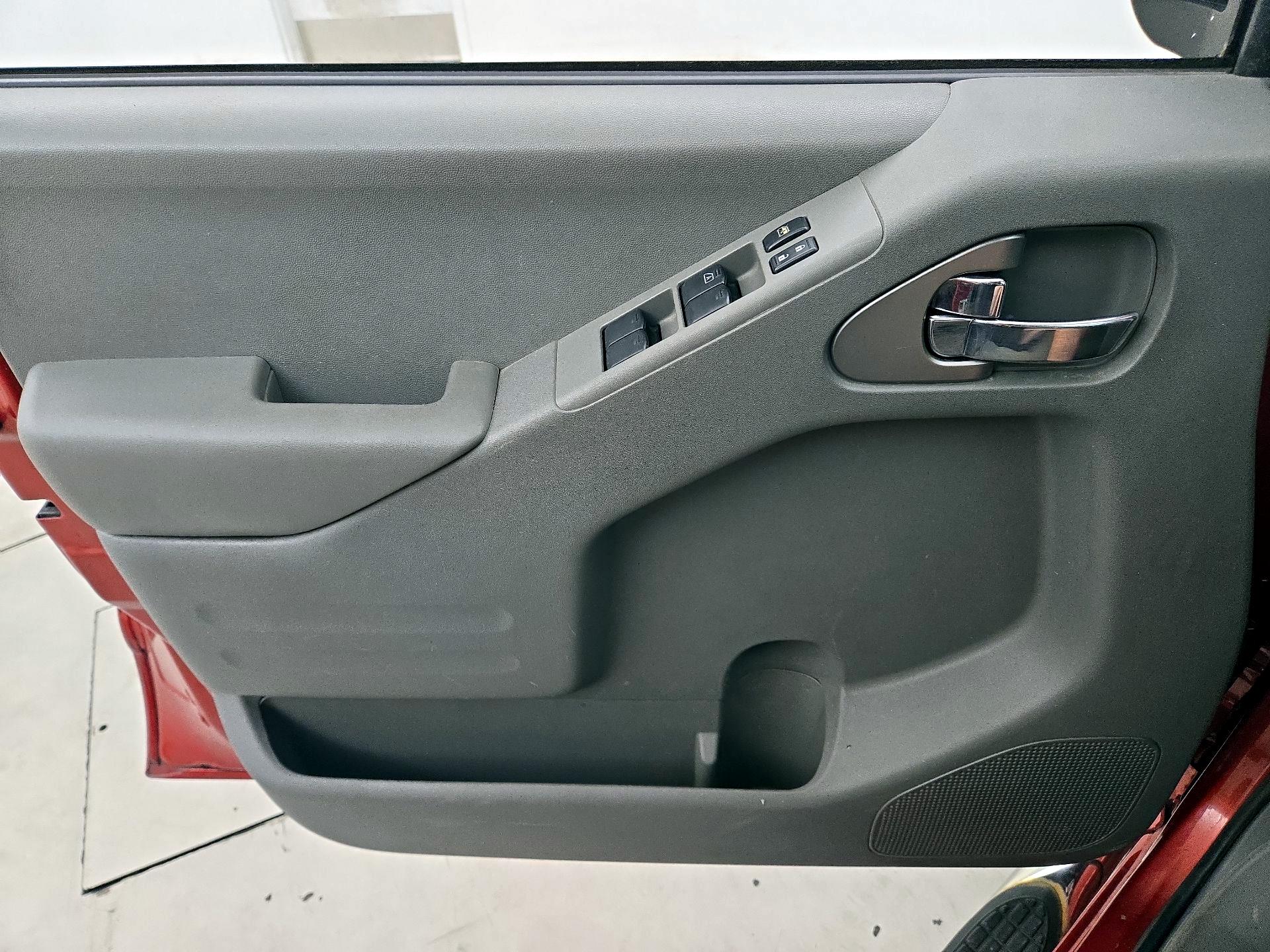 Thumbnail: 2016 Nissan Frontier - 12
