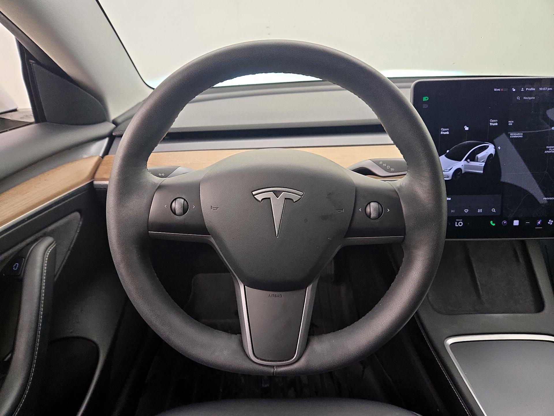 Thumbnail: 2021 Tesla Model 3 - 10