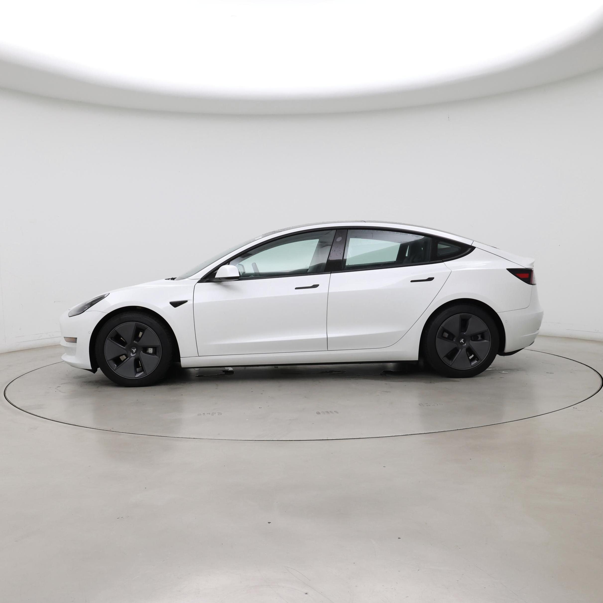 Thumbnail: 2021 Tesla Model 3 - 3
