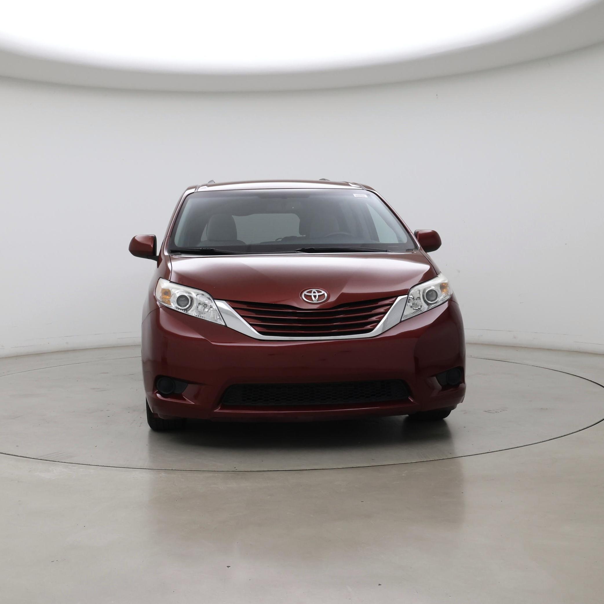 Thumbnail: 2015 Toyota Sienna - 5