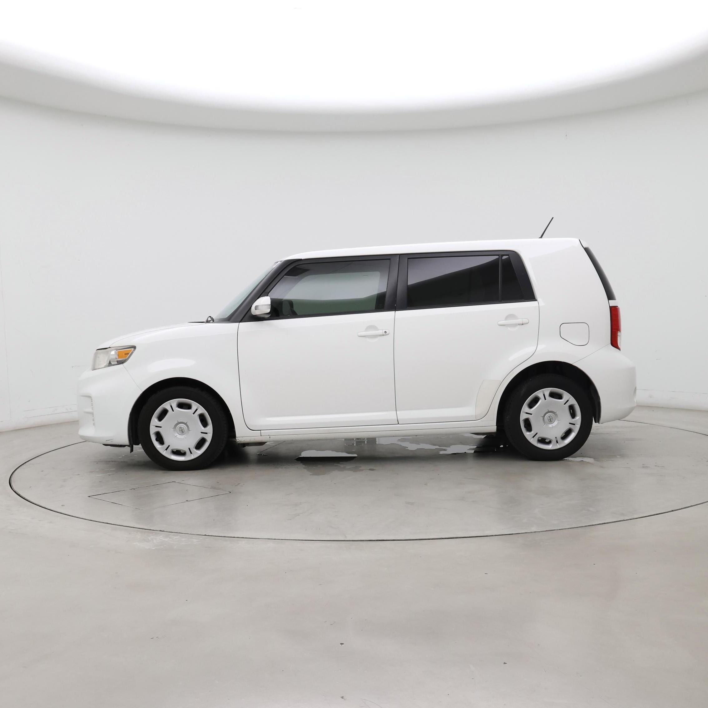 Thumbnail: 2014 Scion xB - 3