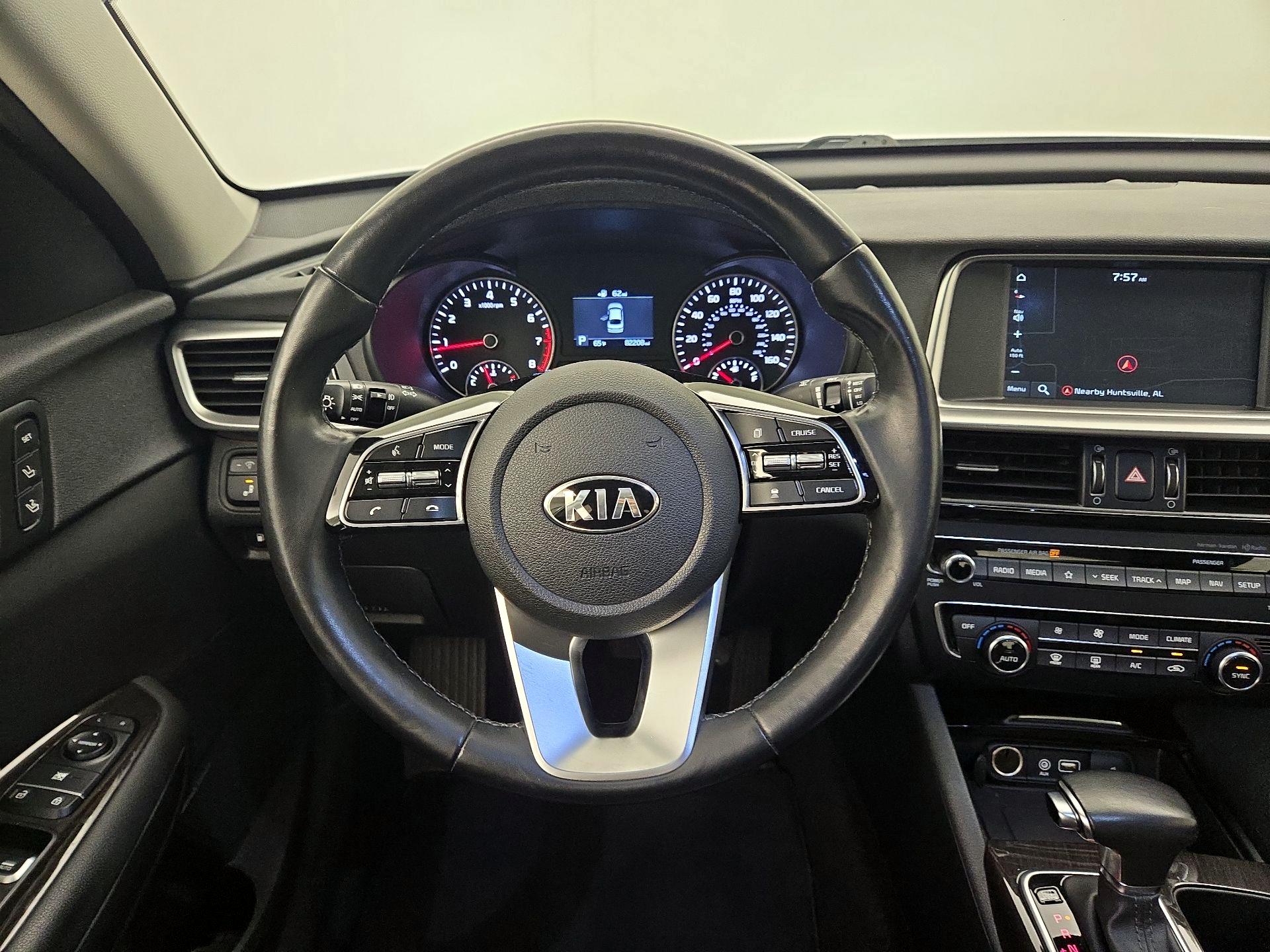 Thumbnail: 2020 Kia Optima - 10
