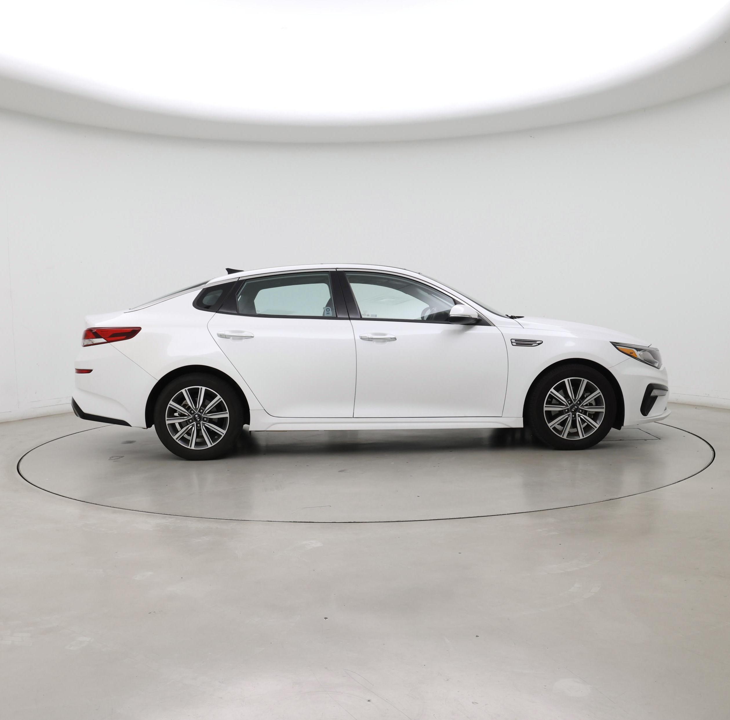 Thumbnail: 2020 Kia Optima - 7